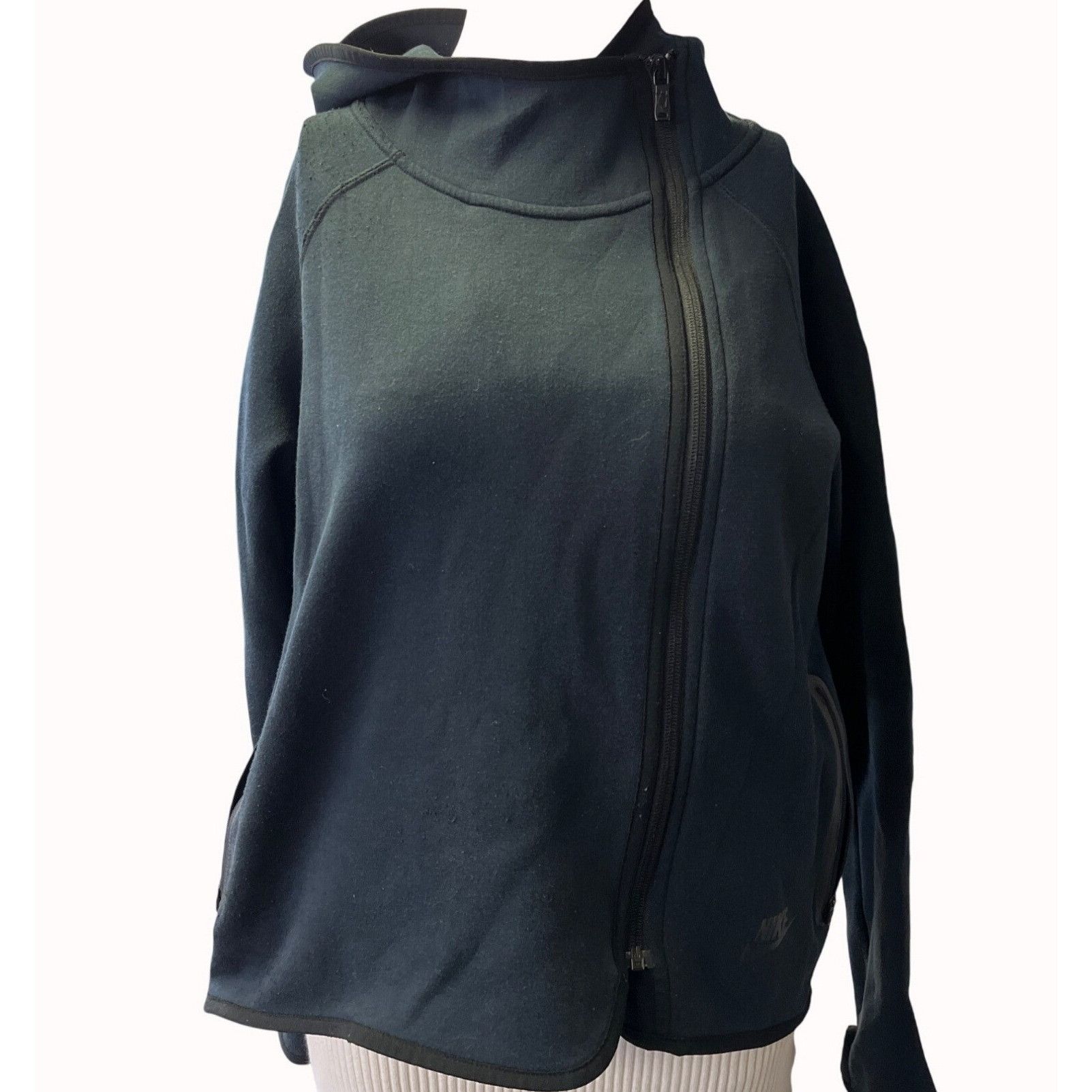 Nike Nike Women's Black Sweater/Hoodie/Full Zip Size S SKU 5099 Size S / US 4 / IT 40 - 1 Thumbnail