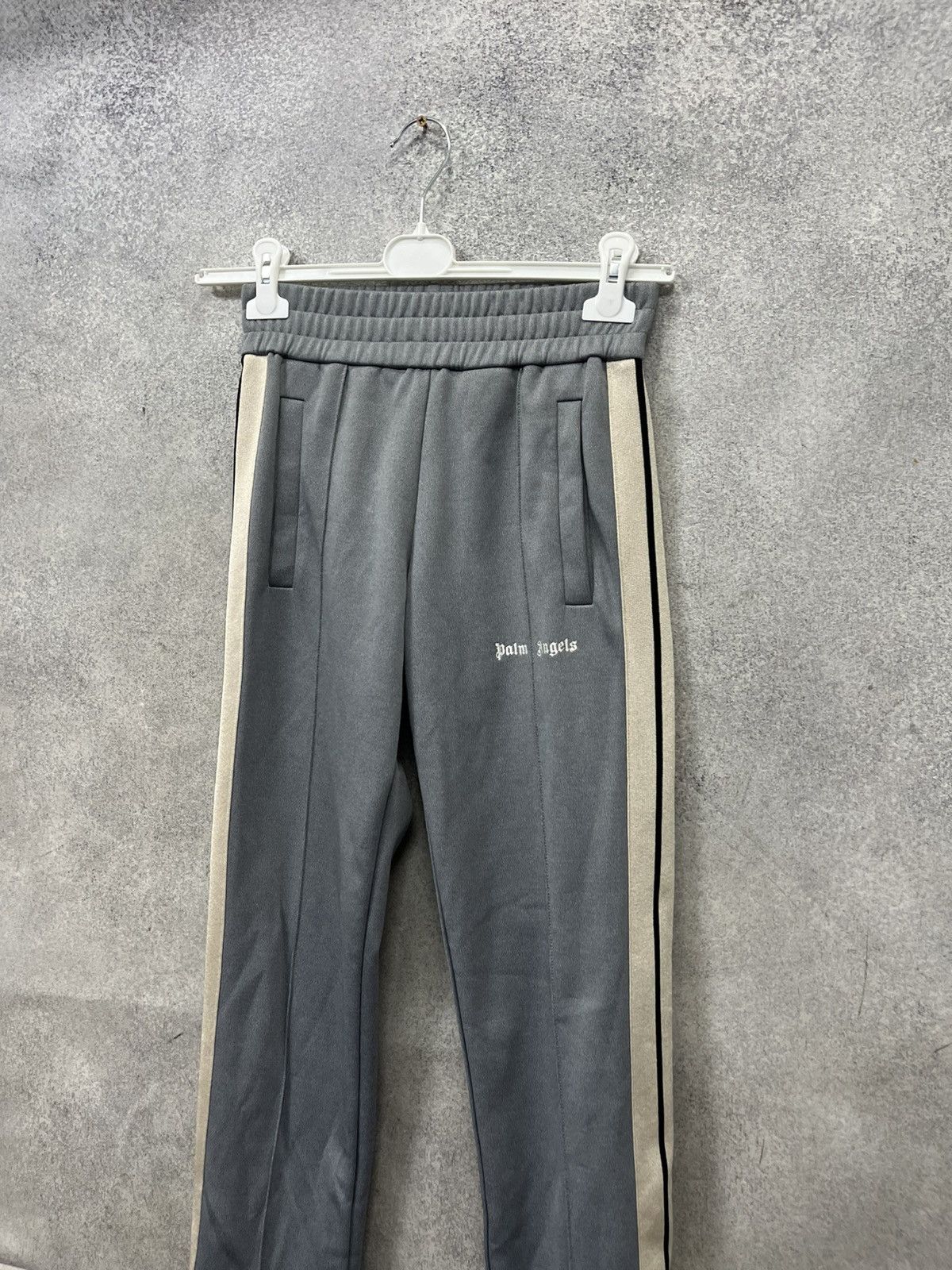 Palm Angels Palm Angels Sweatpants Size US 26 / EU 42 - 2 Thumbnail