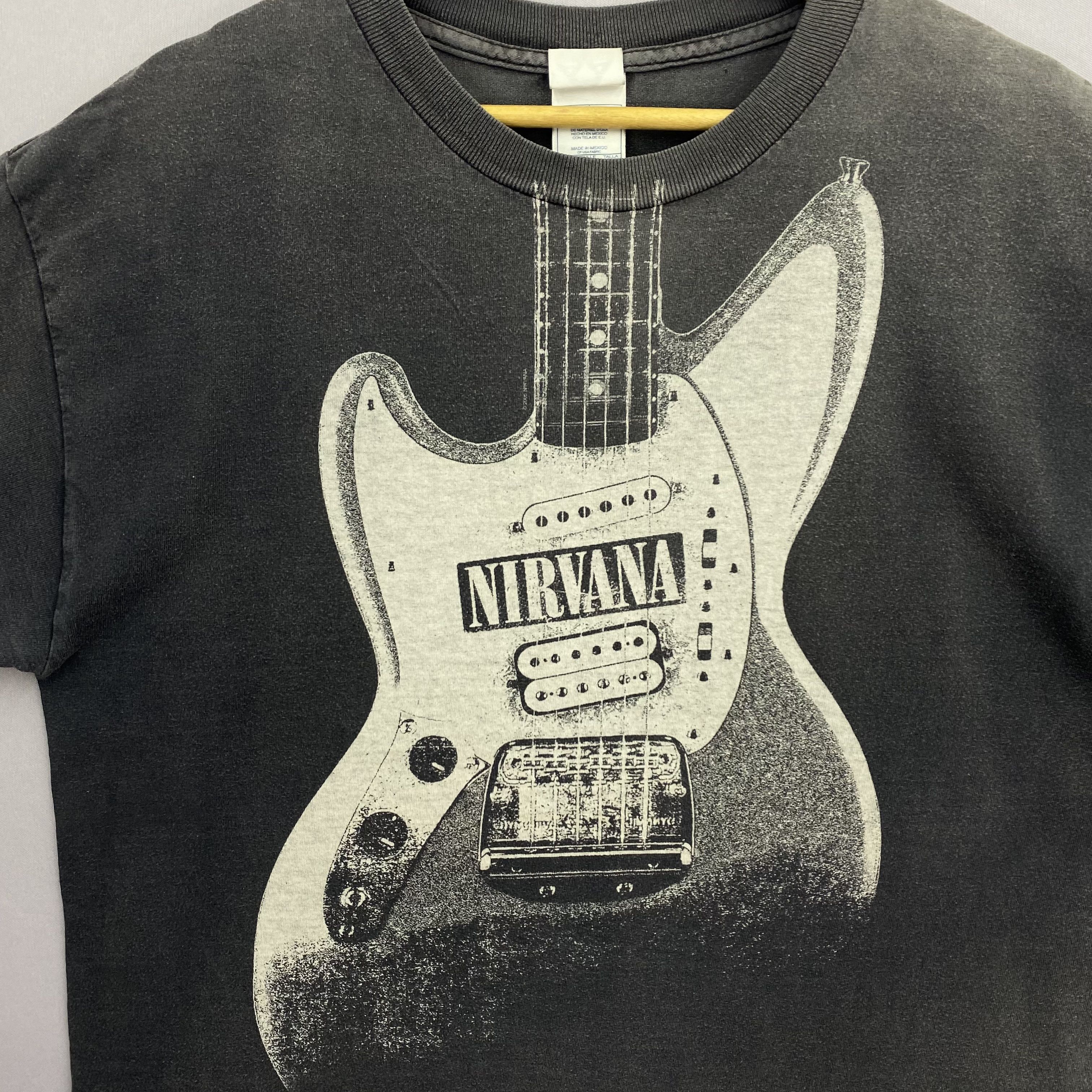 Nirvana Vintage Y2K Nirvana T-Shirt Faded Kurt Cobain Tee | GF10098 Size US L / EU 52-54 / 3 - 2 Thumbnail
