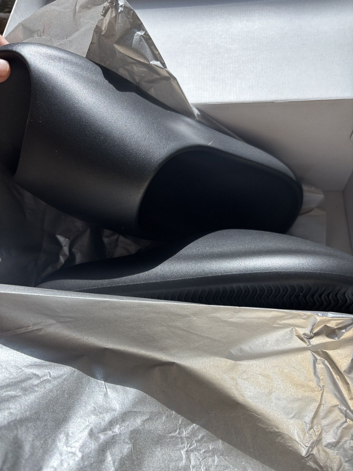 Yeezy Ys-02 s9 SHIPSAMEDAY Size US 9 / EU 42 - 6 Thumbnail