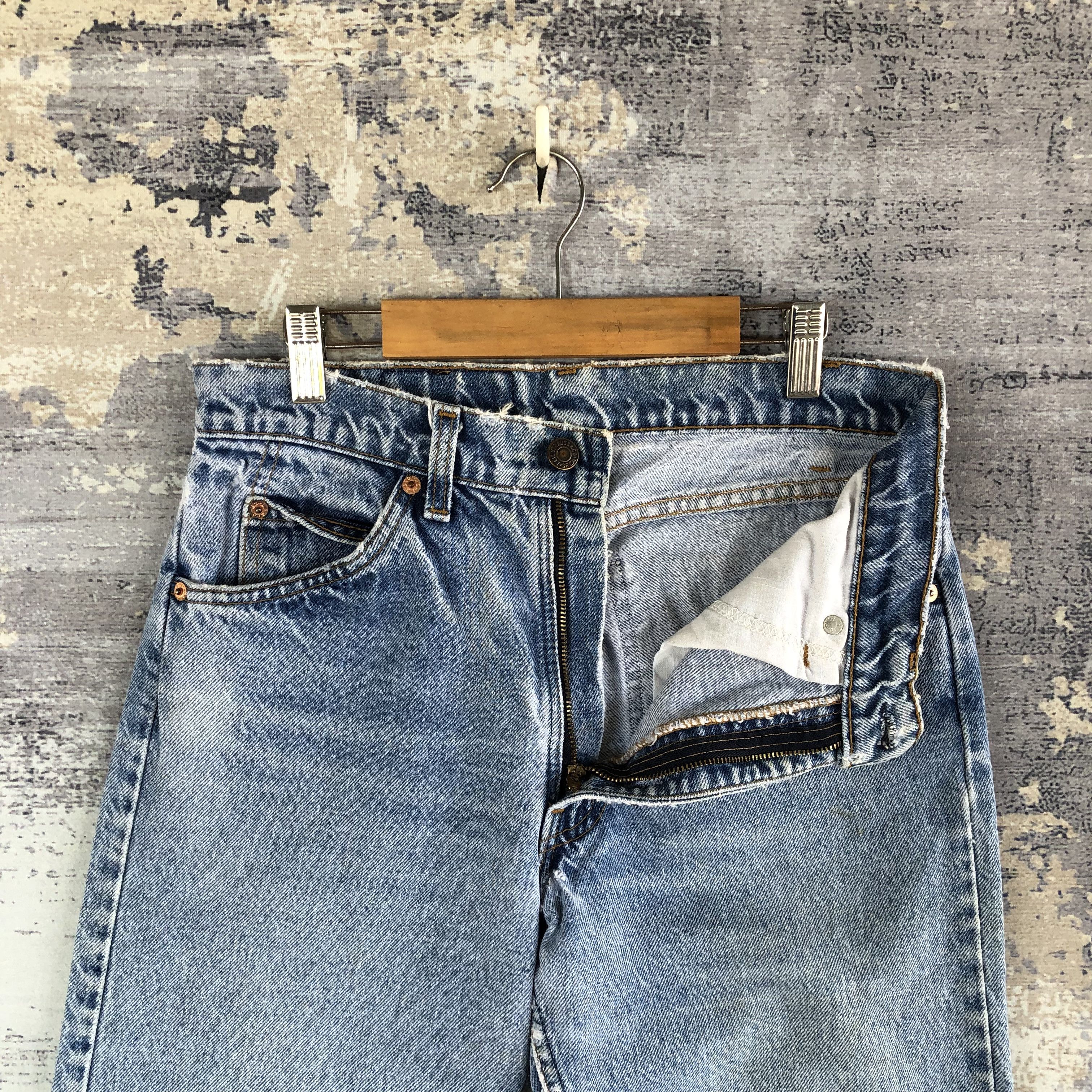 Levi's Vintage 90s Levis Light Wash Jeans Levi's Destroyed Denim Size 28" / US 6 / IT 42 - 6 Thumbnail