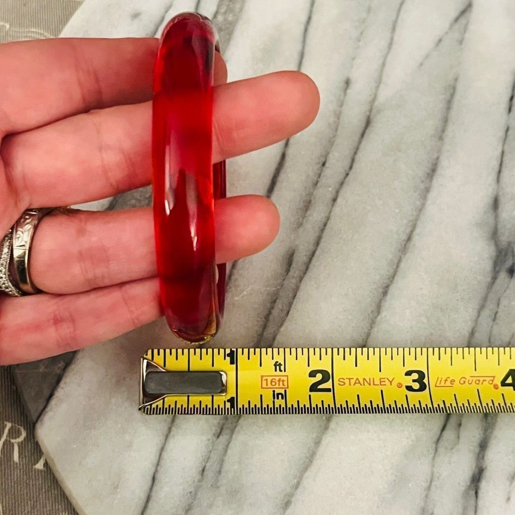 Vintage Vintage Ruby Red Lucite Bangle Bracelet Chunky Retro Size ONE SIZE - 5 Thumbnail
