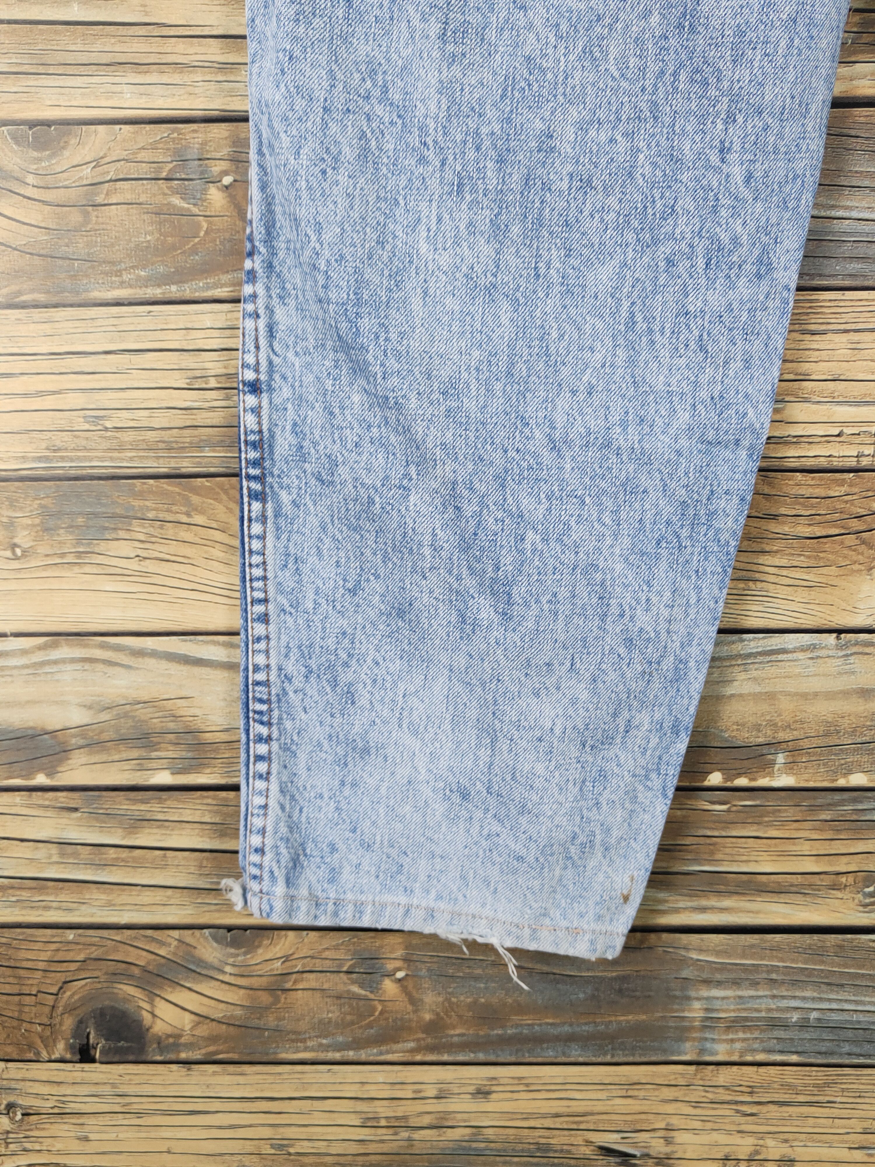 Levi's Levi's Light Blue vintage Distressed Ripped Jeans #1566 Size US 31 - 9 Thumbnail