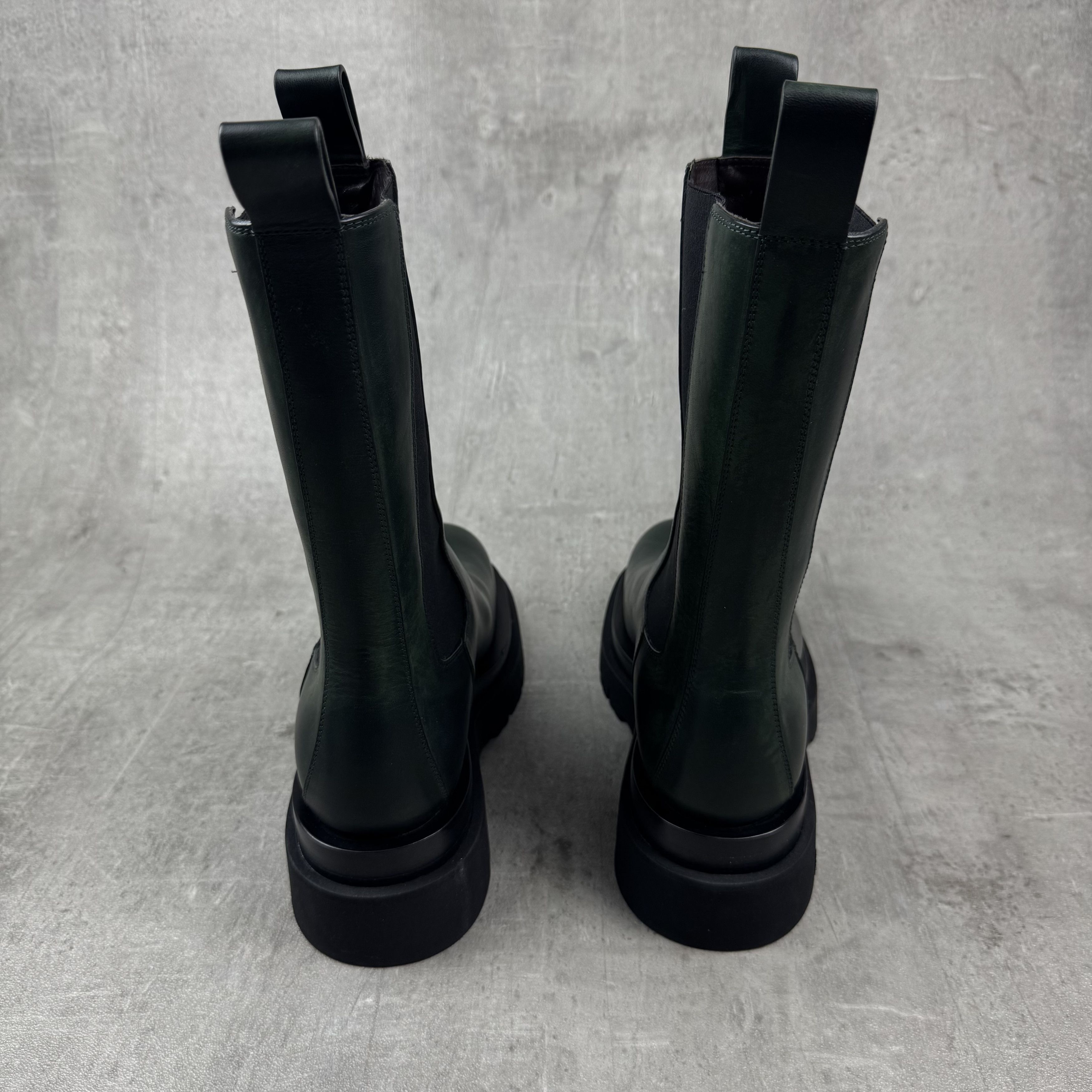 Bottega Veneta BOTTEGA VENETA Lug Chelsea Boots in Bottle Green Size US 8 / EU 41 - 5 Thumbnail