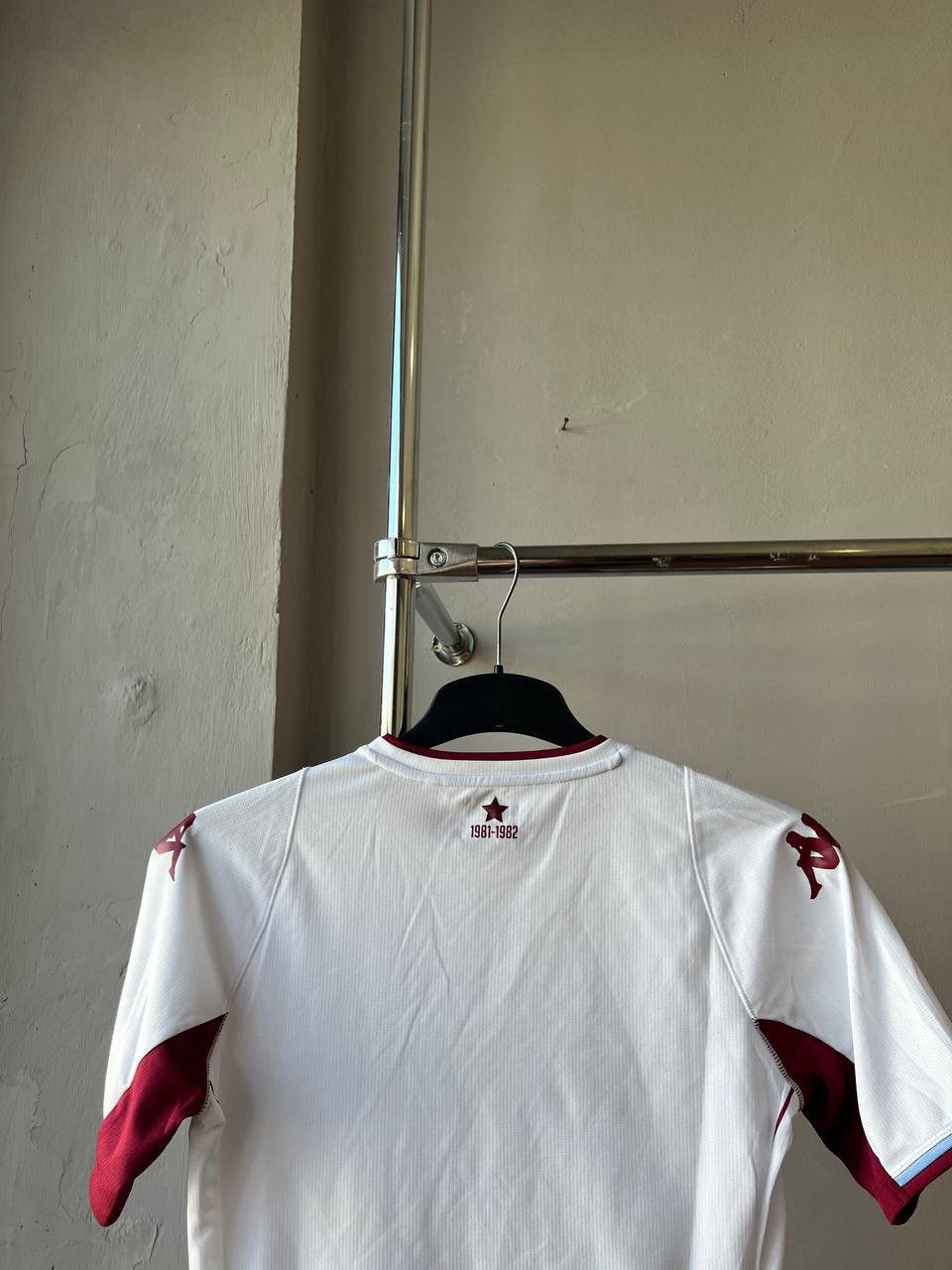 Kappa 2021/22 ASTON VILLA AWAY SOCCER JERSEY FOOTBALL SHIRT SIZE S Size US S / EU 44-46 / 1 - 12 Thumbnail