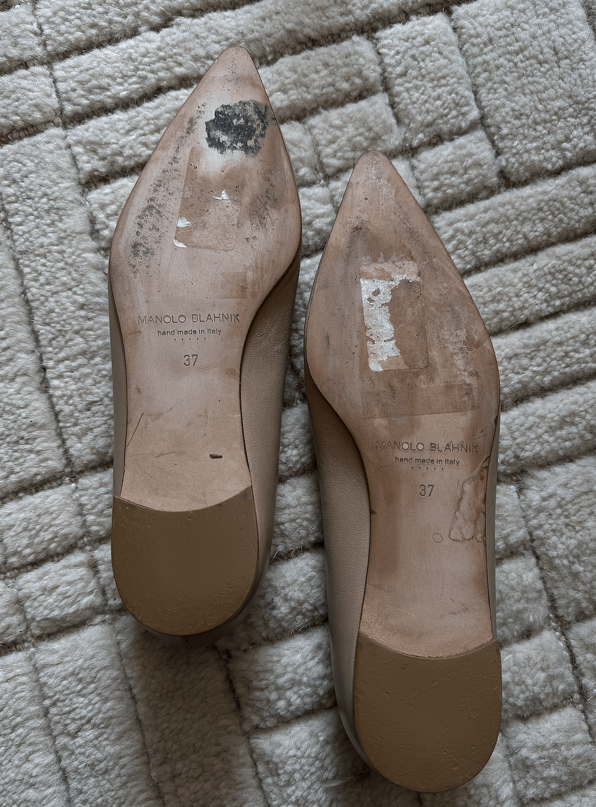 Manolo Blahnik Manolo Blahnik BBFLAT Beige Leather Pointed Toe Flats Size US 7 / IT 37 - 5 Thumbnail