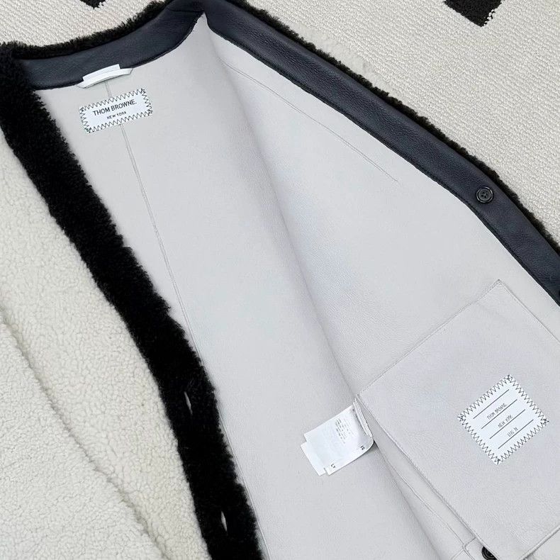 Thom Browne Thom Browne Classic fur and wool cardigan Size XS / US 0-2 / IT 36-38 - 3 Thumbnail