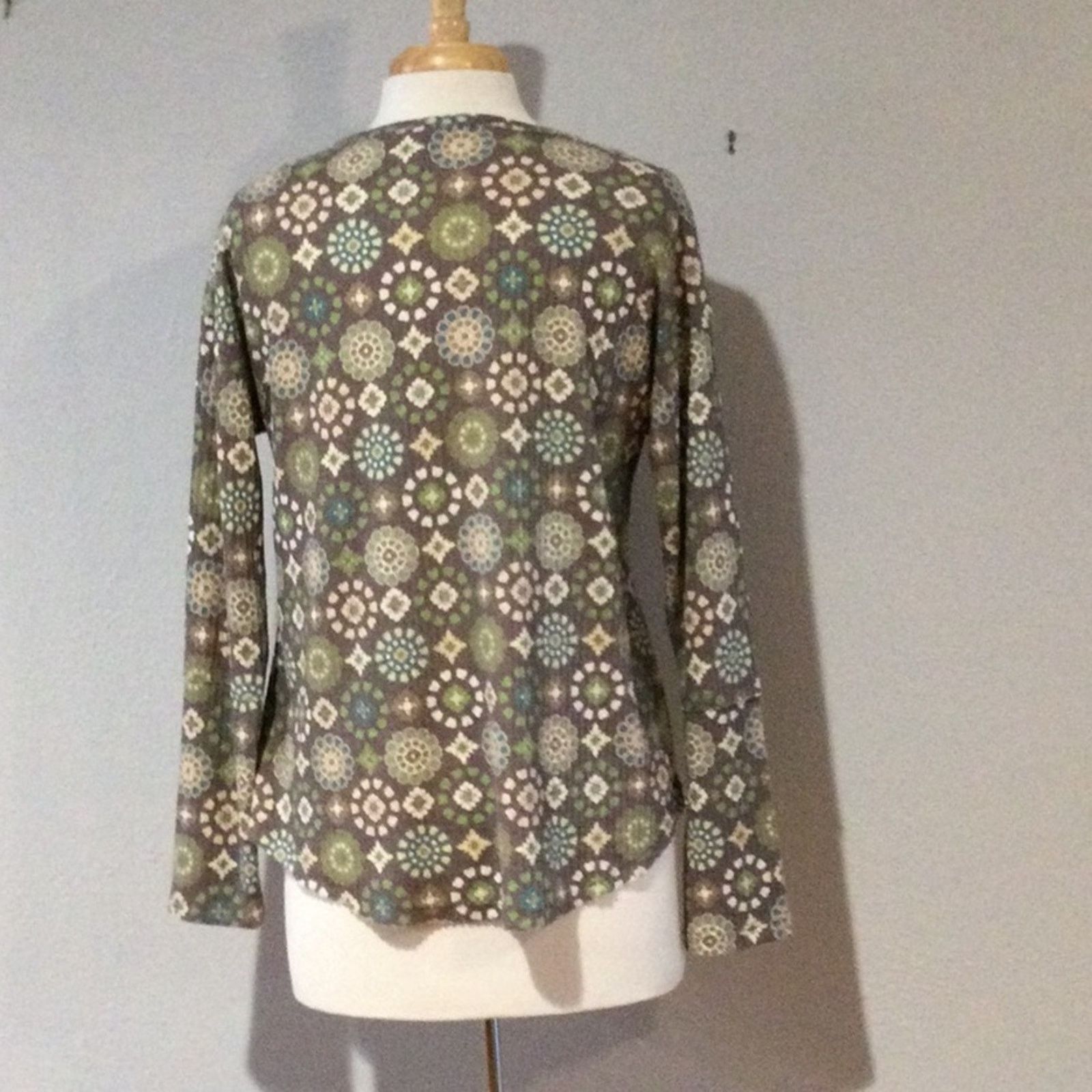 Other Cato Est 1946 Floral L/S Grommet Trim V-neck Knit Top Size M Size M / US 6-8 / IT 42-44 - 9 Thumbnail