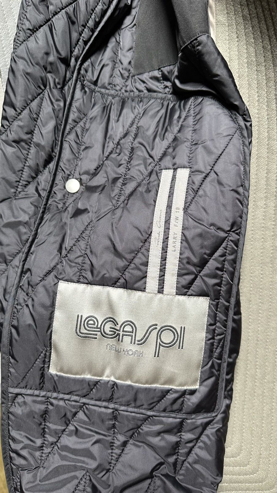 Rick Owens Rick Owens FW19 LARRY Quilted Coat liner Size 52 Size US L / EU 52-54 / 3 - 10 Thumbnail