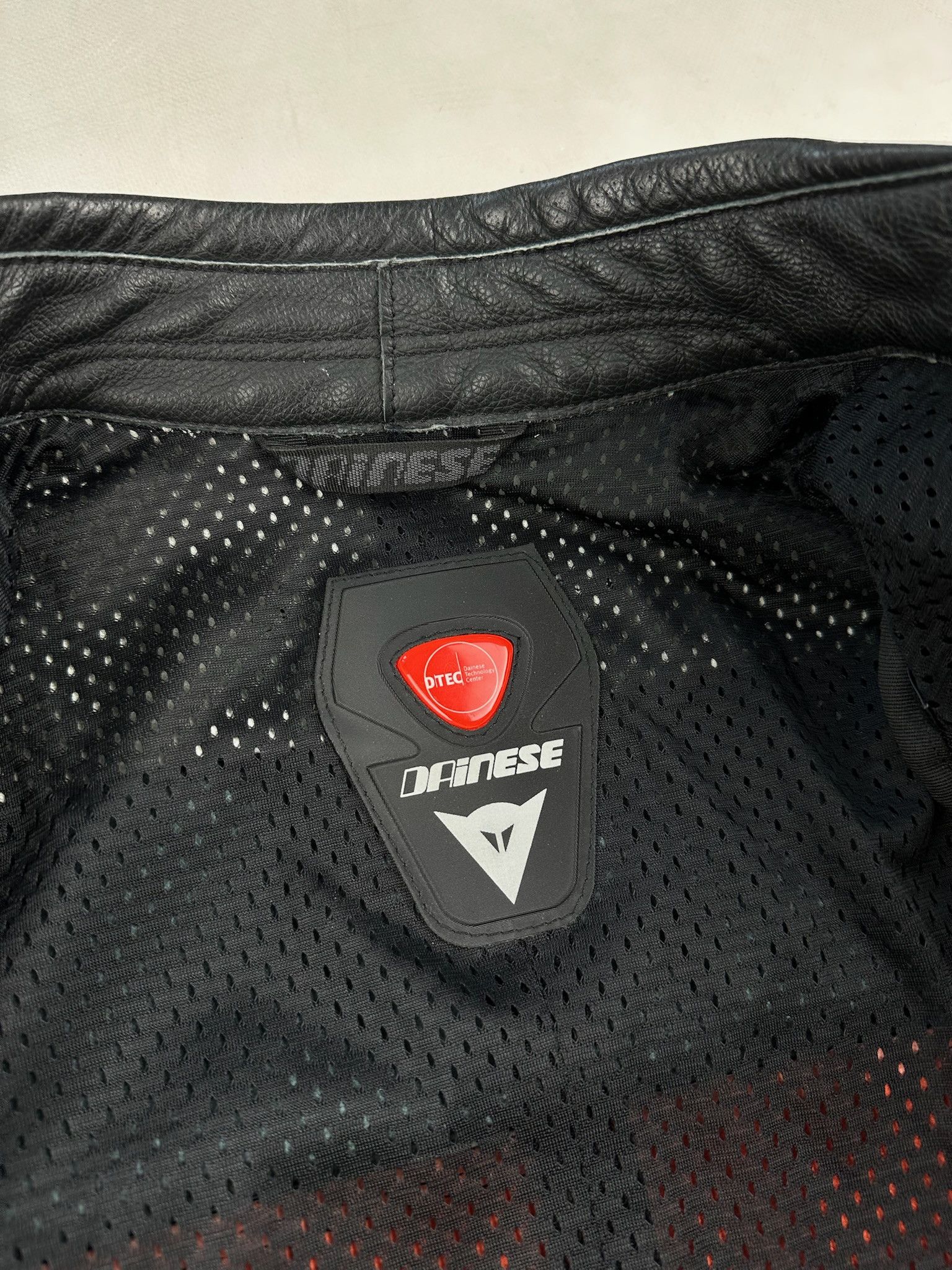 Dainese Dainese Leather Suit Superbike Jacket & Pants Size US L / EU 52-54 / 3 - 16 Thumbnail
