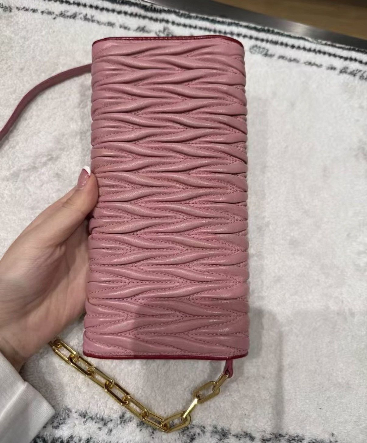 Miu Miu Miu Miu Chain Bag in Crinkled Pink Lambskin. Size ONE SIZE - 2 Thumbnail