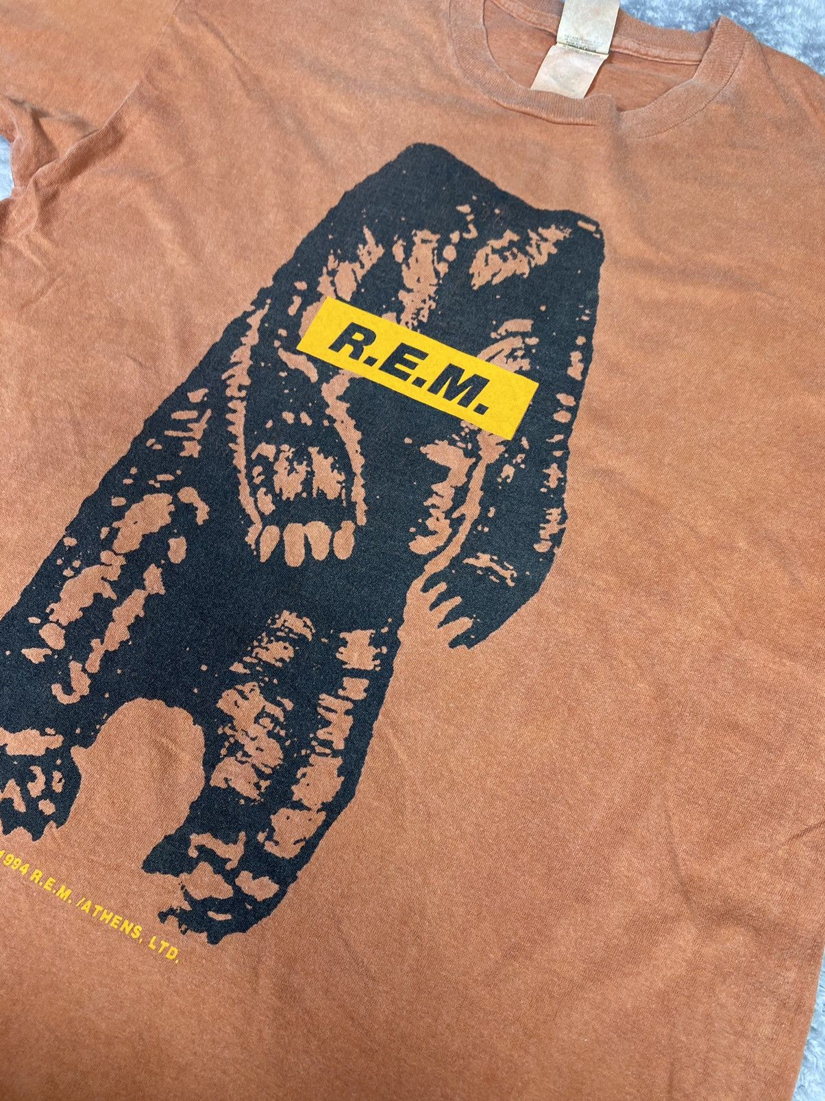 R.E.M. Vintage 90’s R.E.M Size US L / EU 52-54 / 3 - 9 Thumbnail