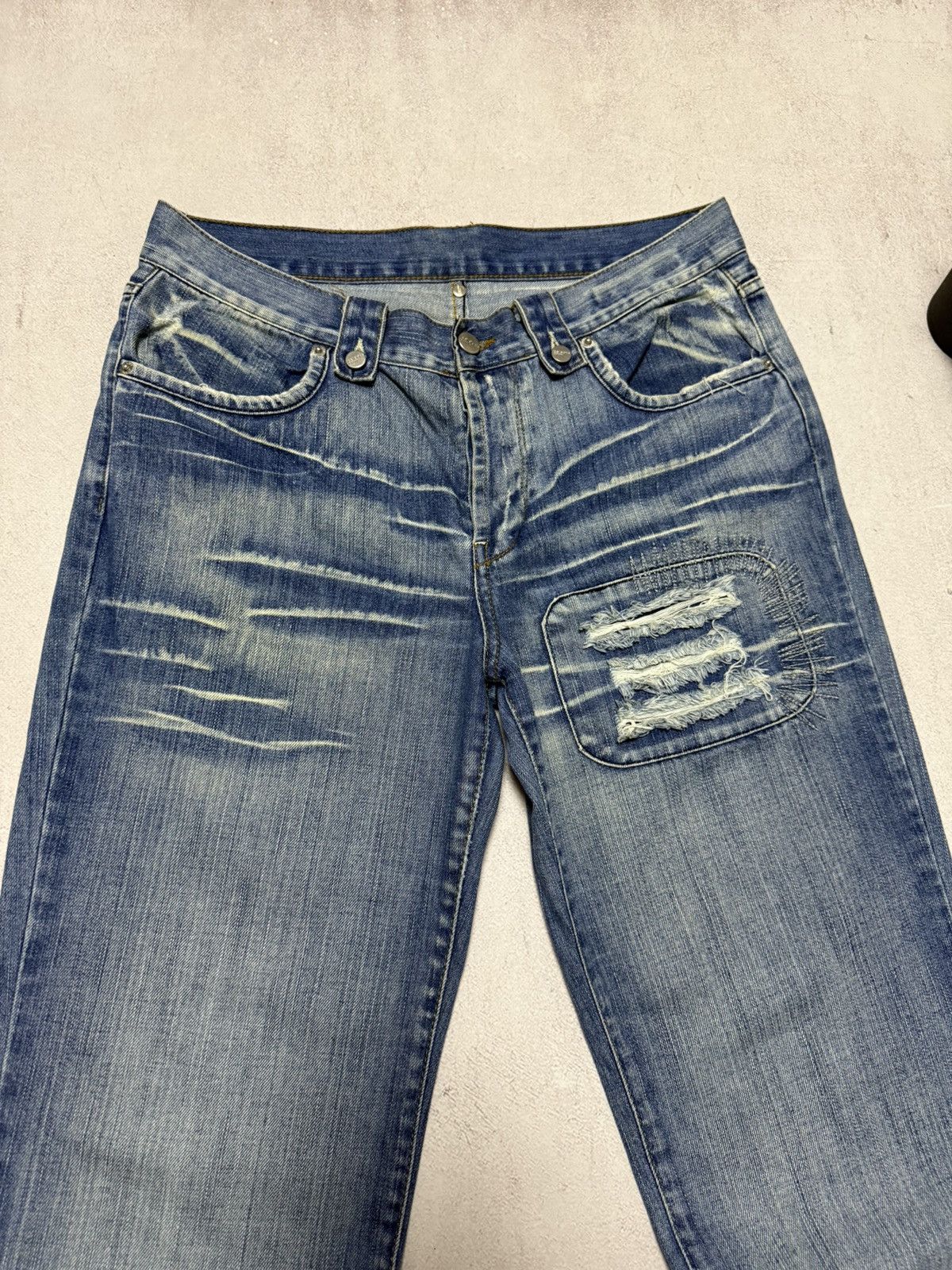 Iceberg × Japanese Brand Vintage Iceberg Jeans Denim Pants Distressed Washed Straight Size US 32 / EU 48 - 3 Thumbnail