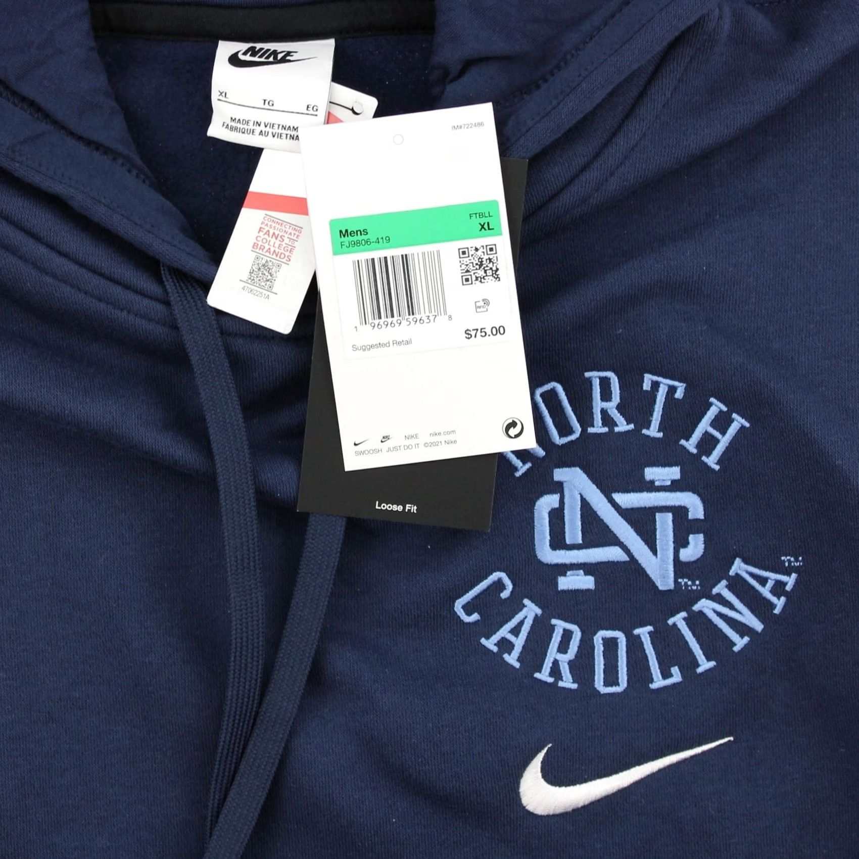 Nike Nike UNC Tar Heels Hoodie – Pullover, Hooded, Kangaroo Pocket, Navy, XL, FJ9806-419, Men’s, College Sportswear Size US XL / EU 56 / 4 - 4 Thumbnail