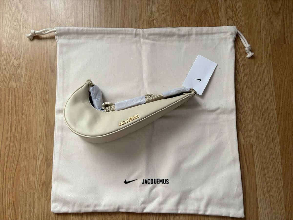 Jacquemus × Nike Jacquemus x Nike Le Sac Swoosh Bag small Ivory Size ONE SIZE - 1 Thumbnail