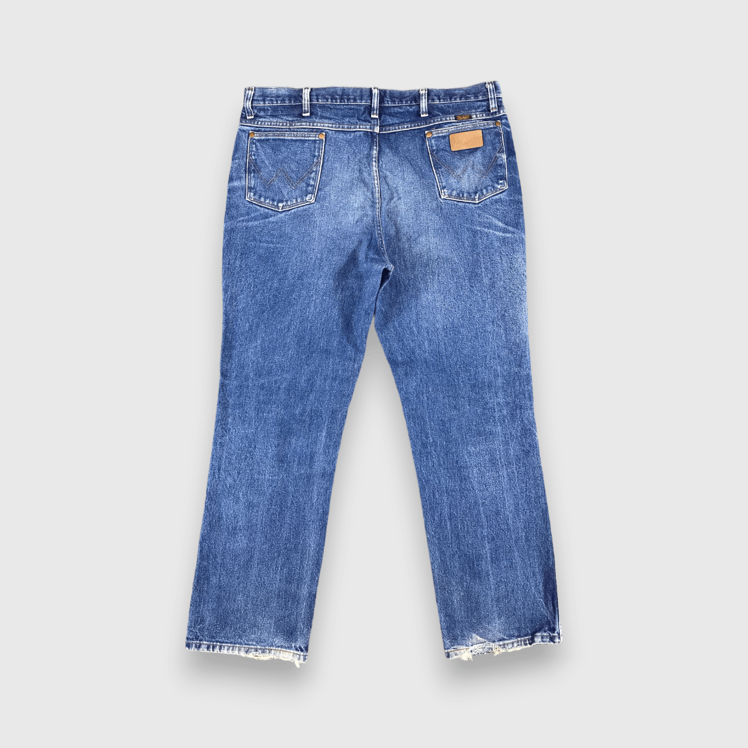 Vintage Vintage Blue Wash Wrangler Jeans-J2342 Size US 40 / EU 56 - 2 Thumbnail