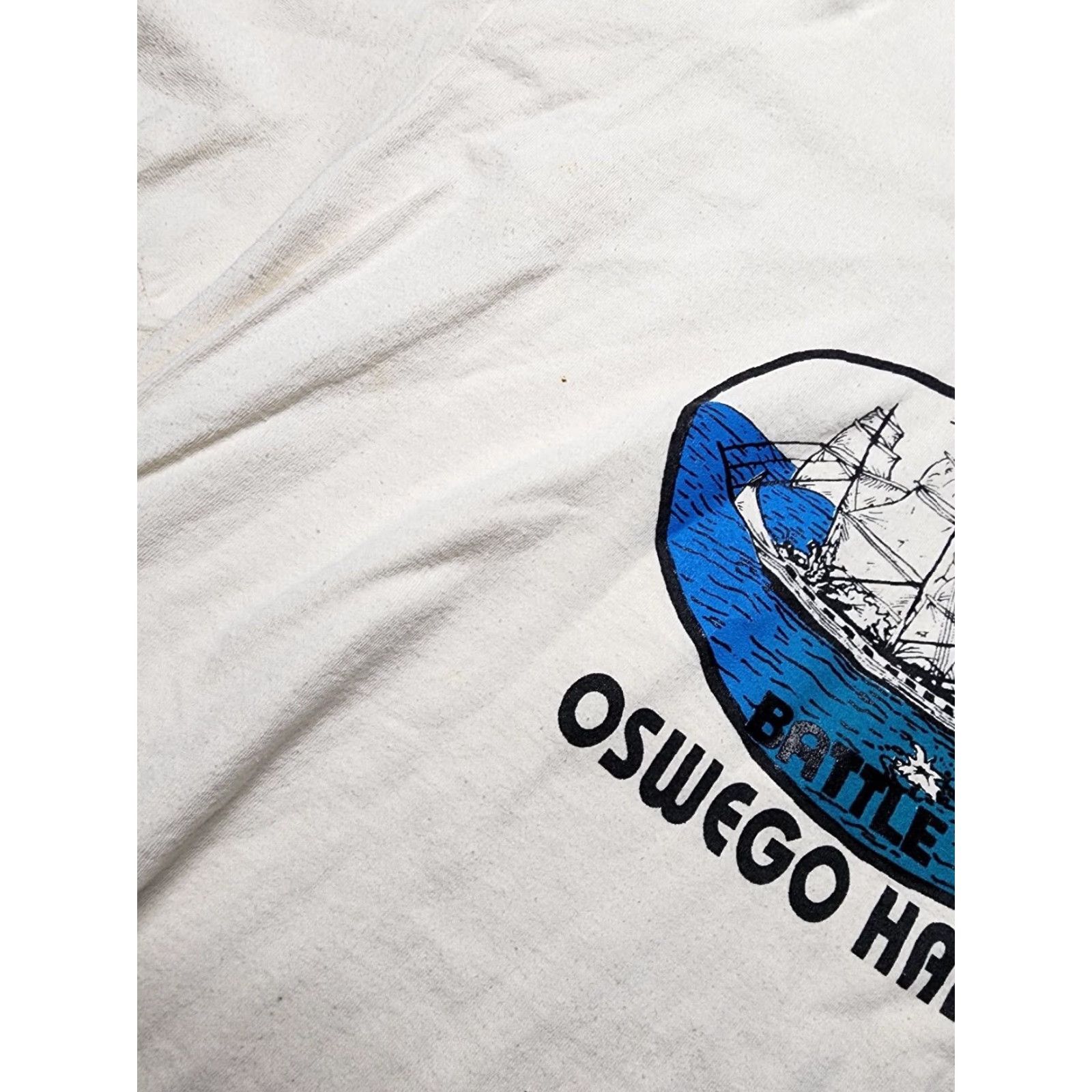 Vintage VINTAGE Tennessee River Battle at Oswego Harbor NY T Shirt Mens 2XL Beige Distressed USA 90s Boat Theme Size US XXL / EU 58 / 5 - 2 Thumbnail