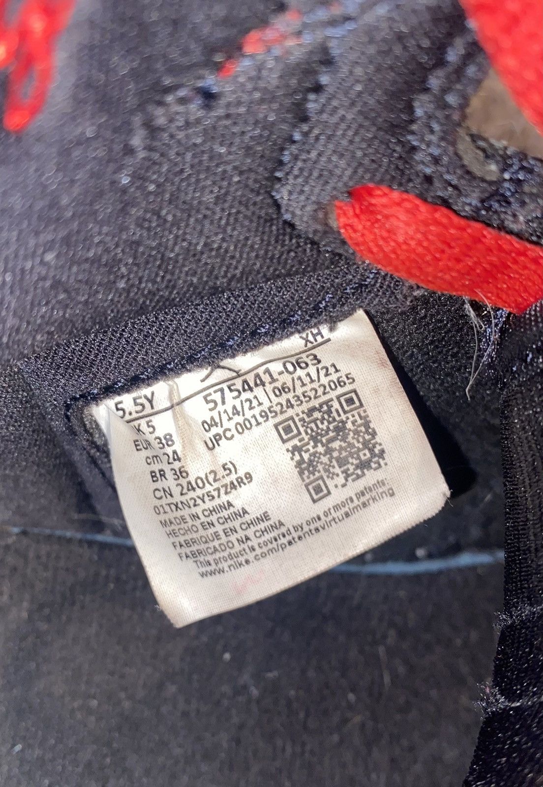 Jordan Brand Jordan 1 Patent Bred Size US 5.5 / EU 38 - 6 Thumbnail