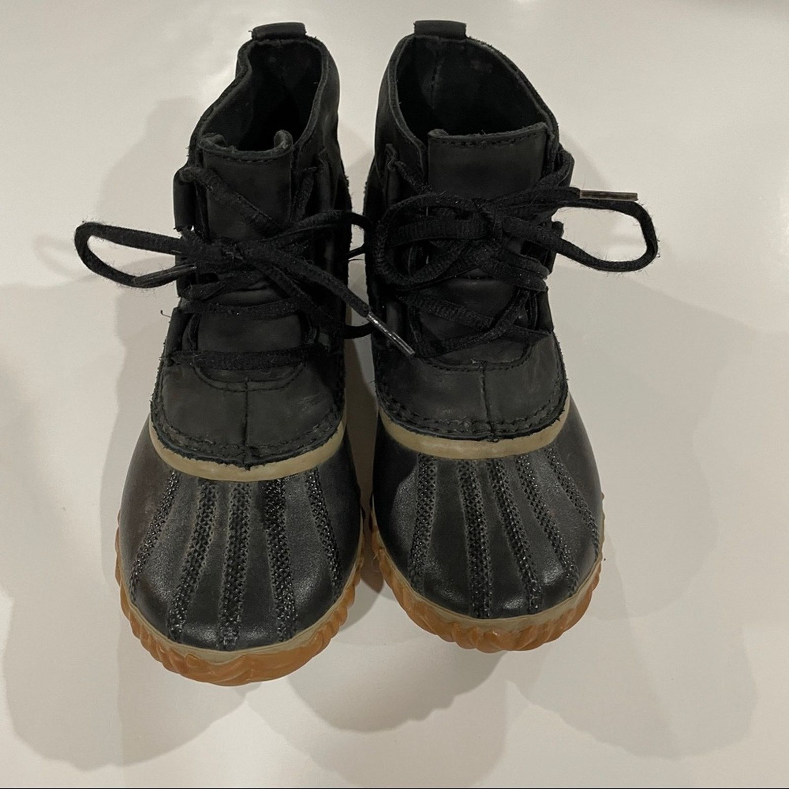 SOREL Sorel Out N About Black Leather Lace Up Ankle Duck Boots Size US 7 / IT 37 - 2 Thumbnail