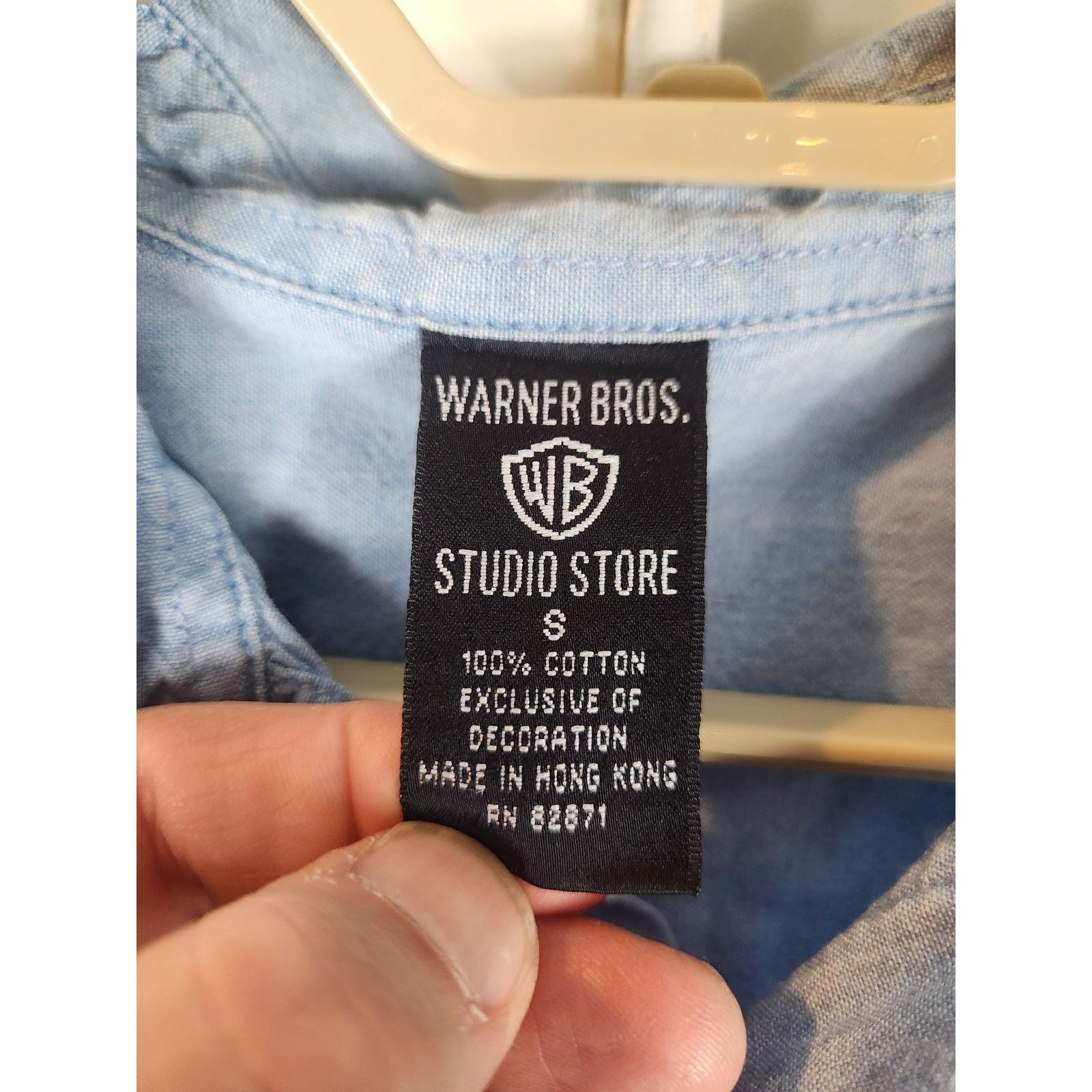 Other 1998 Warner Brothers Taz Embroidered Button Up Men's Small Size US S / EU 44-46 / 1 - 3 Thumbnail