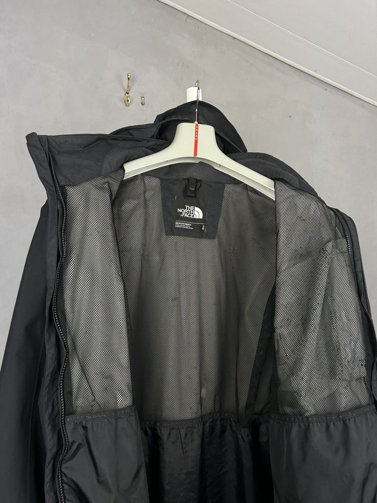 The North Face The North Face HyVent Jacket Black Waterproof Men’s Size US L / EU 52-54 / 3 - 6 Thumbnail