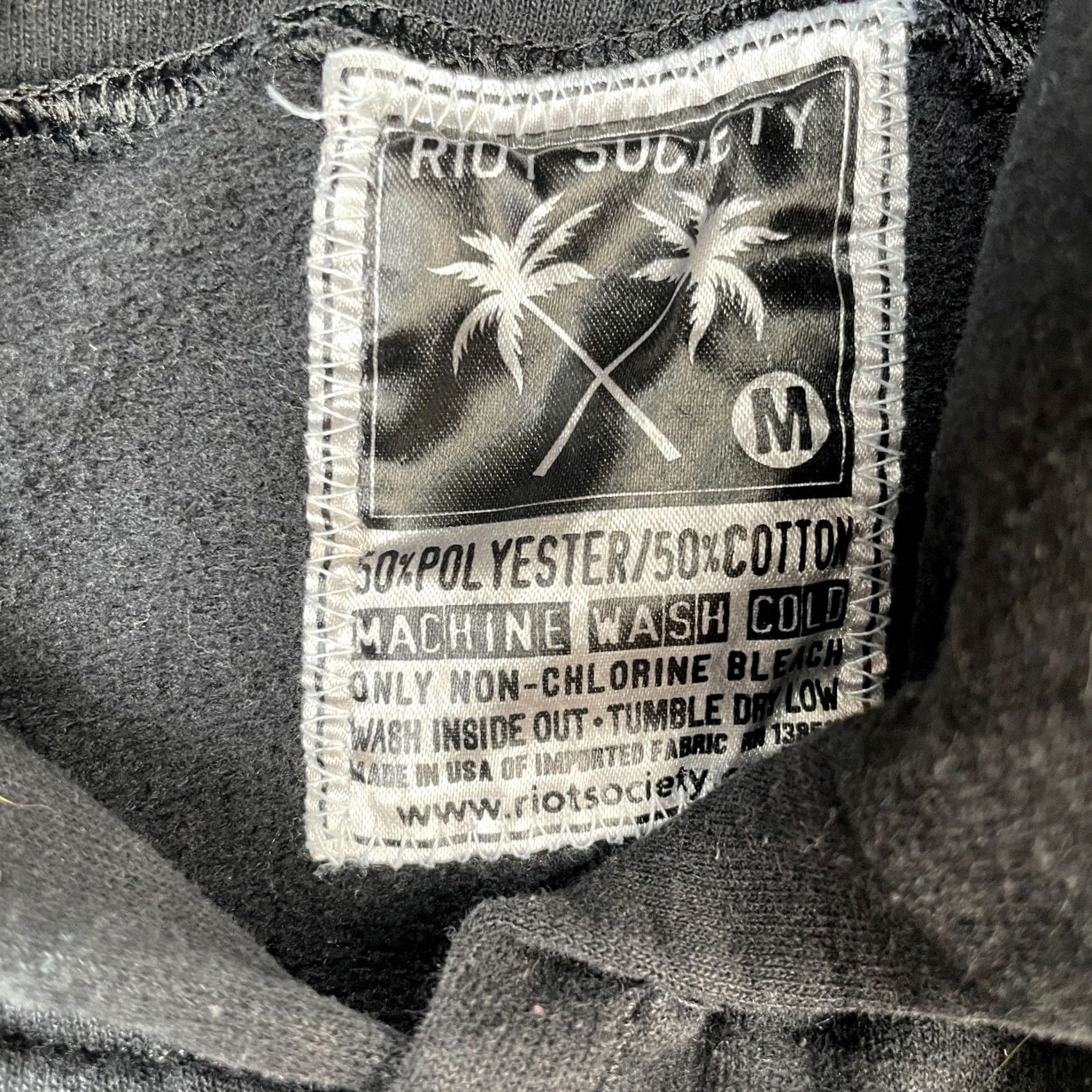 Logo 7 Riot Society Hoodie Mens Medium Black Embroidered Mushroom Logo Pullover Cotton Polyester Graphic Print Lined Pockets Crew Neck Sweatshirt Size US M / EU 48-50 / 2 - 3 Thumbnail