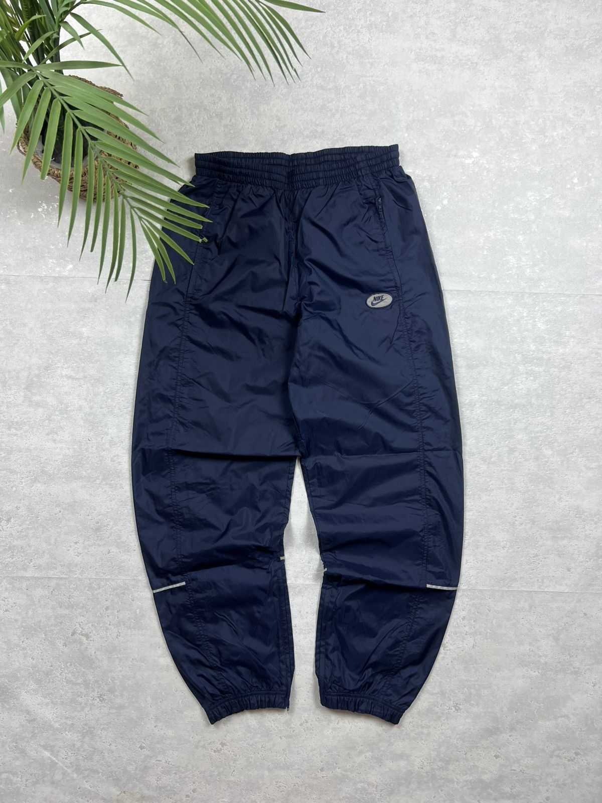 Nike 90s Nike Retro Logo Vintage Y2K Parachute Nylon Pants Size US 30 / EU 46 - 1 Thumbnail