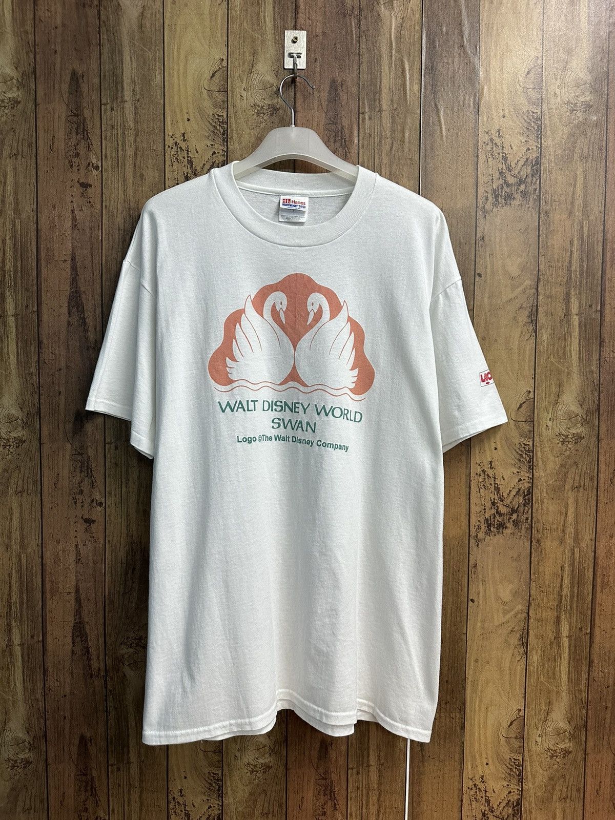 Disney × Hanes × Vintage Vintage Walt DIsney World Swan Single Stitch A478 Size US L / EU 52-54 / 3 - 1 Thumbnail