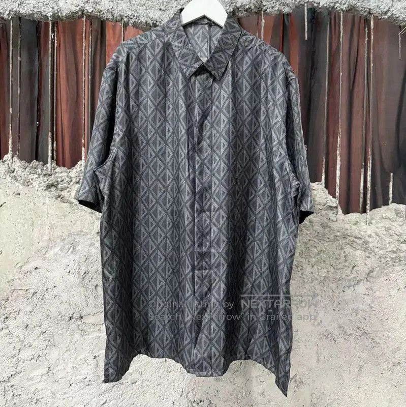 Dior Dior Gray Silk Short Sleeve Shirt . Size US M / EU 48-50 / 2 - 1 Thumbnail