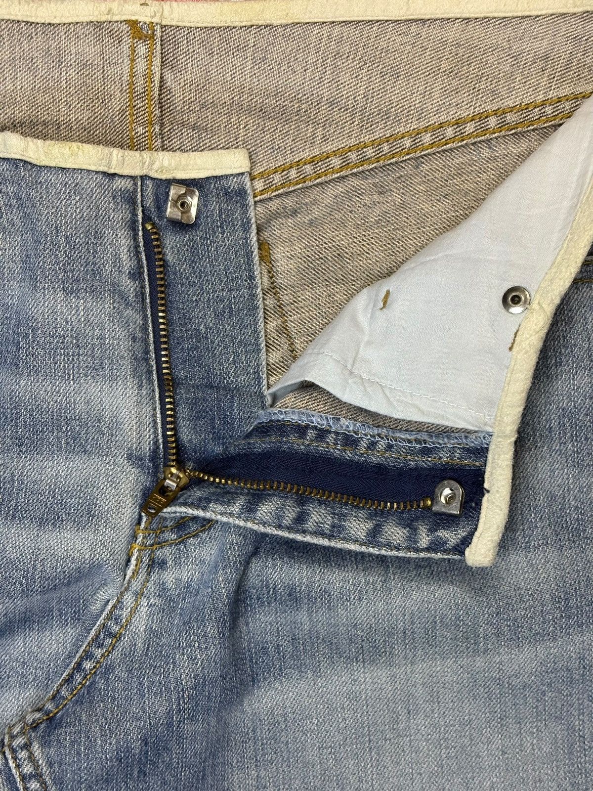 Japanese Brand Vintage Japanese Brand Mud Wash Baggy Bootcut Jeans Size 30" / US 8 / IT 44 - 9 Thumbnail