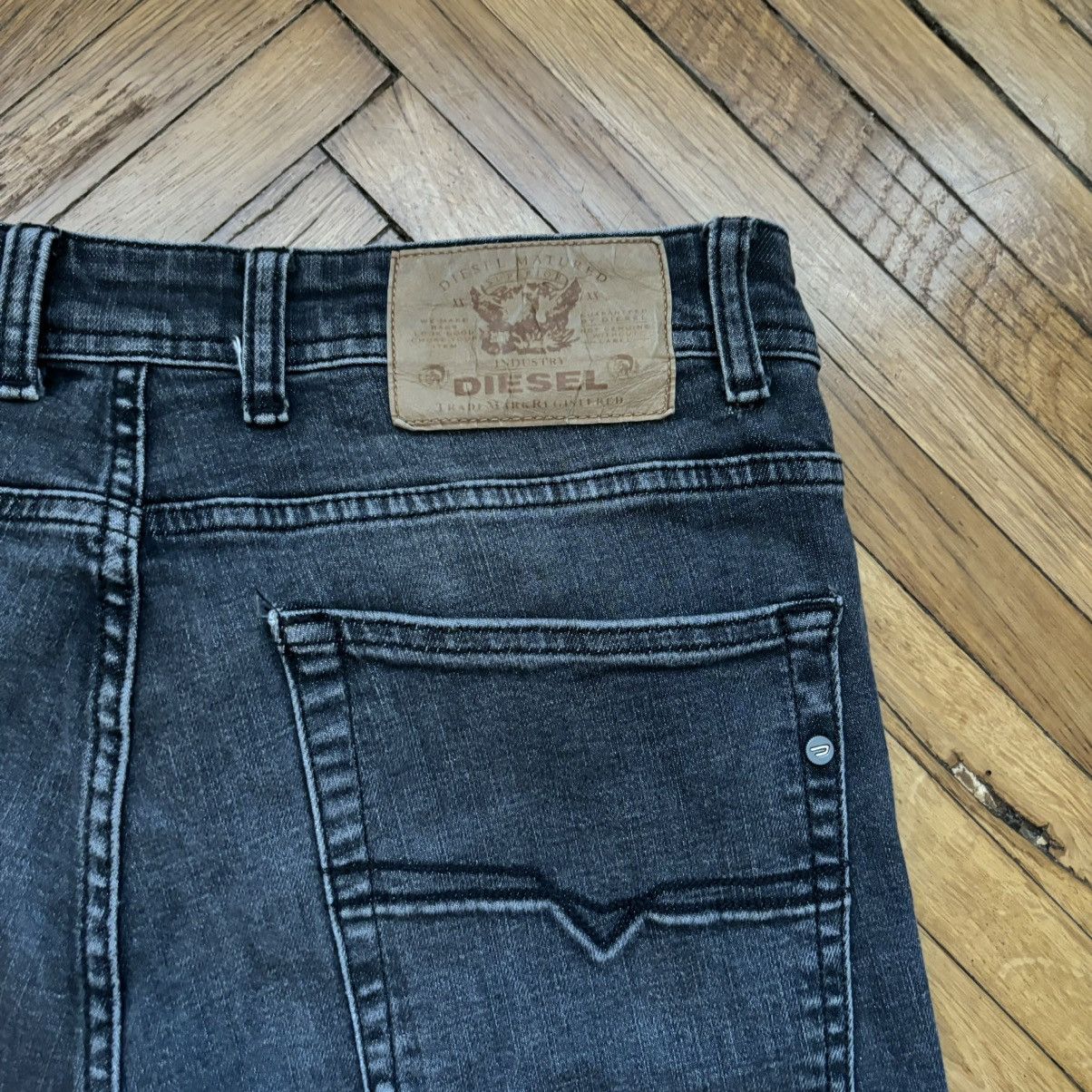 Diesel × Diesel Black Gold Distressed Diesel Denim Jeans Made in Italy Size US 34 / EU 50 - 6 Thumbnail