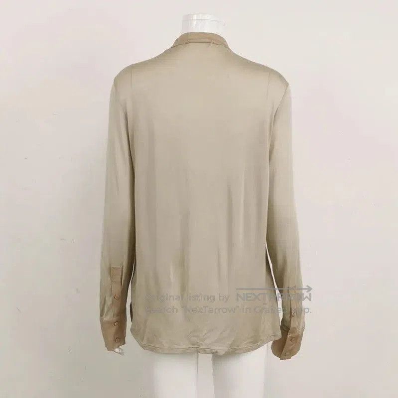 Max Mara MaxMara Silk Blouse in Light Beige Color . Size M / US 6-8 / IT 42-44 - 2 Thumbnail