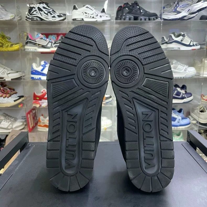 Louis Vuitton Louis Vuitton LOUIS VUITTON Lv Trainer Sneakers in Black-2 Size US 9 / EU 42 - 6 Thumbnail