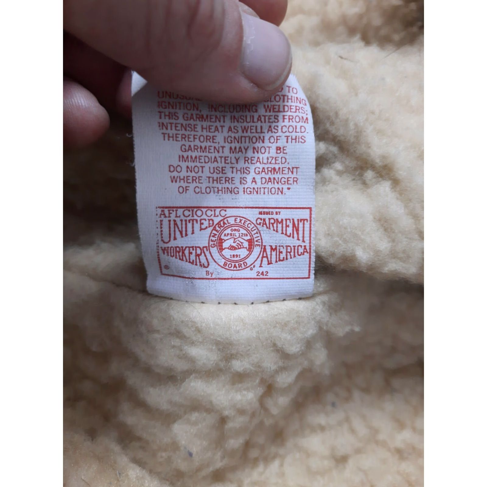 Carhartt VINTAGE Carhartt Vest Mens Duck Canvas Sherpa Lined 2XL Brown USA Union Made Workwear 90s Outdoor Hunting Size US XXL / EU 58 / 5 - 6 Thumbnail