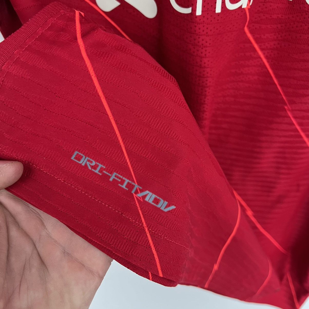 Nike Liverpool 2021 2022 Nike Home Football Shirt Jersey Size US XL / EU 56 / 4 - 8 Thumbnail