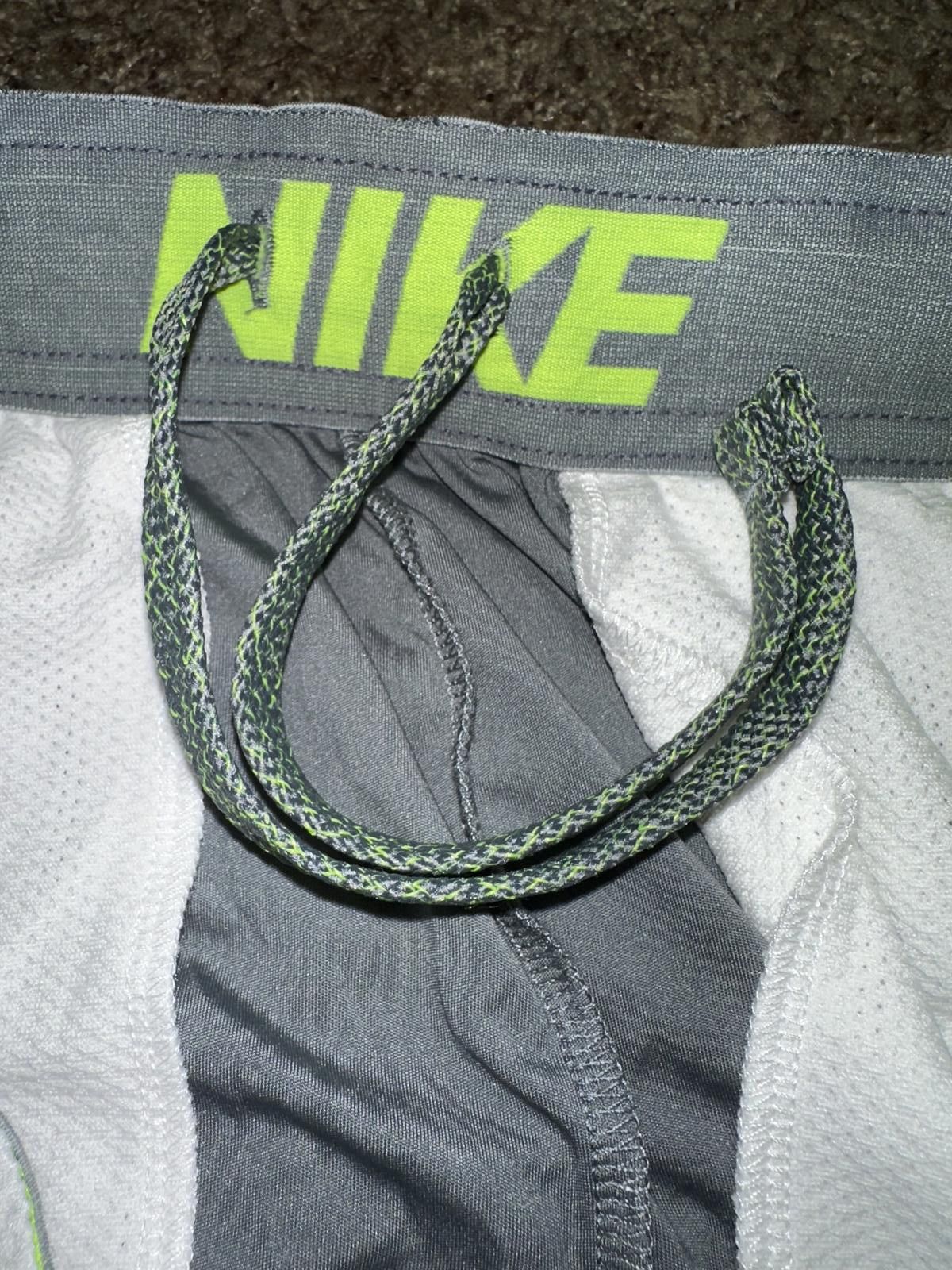 Nike Nike Hyperspeed Dri-Fit Men’s S Basketball Gym Shorts Size US 32 / EU 48 - 8 Thumbnail