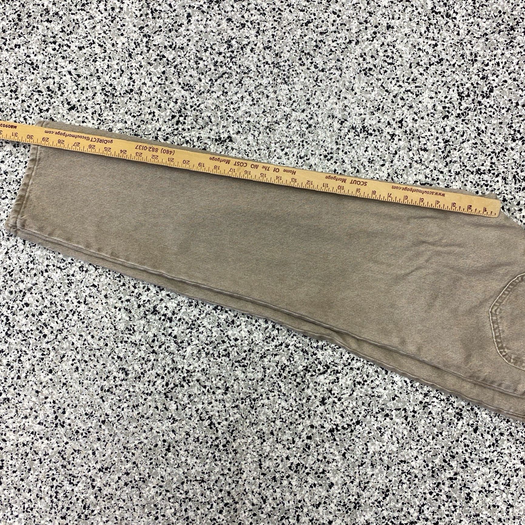 Lee VINTAGE Lee Jeans Riveted Mens 34x30 33x30 Grey USA Made Distressed 5-Pocket Denim Regular Straight Belt Loops USA Grunge Vintage Chore Size US 33 - 6 Thumbnail