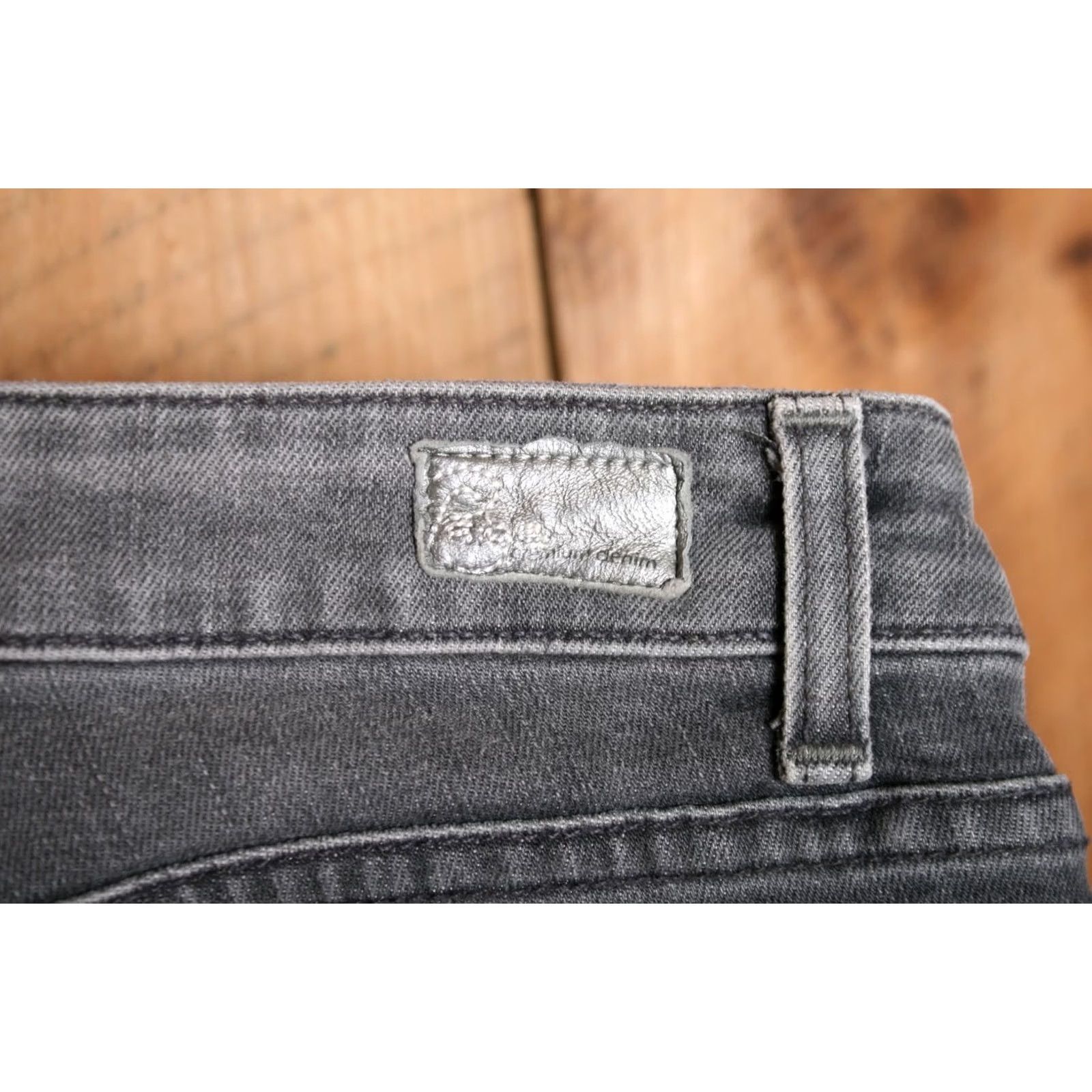 Paige PAIGE Gray Denim Skinny Jeans Sz. 26 Stretch Straight Leg 28x32 Women Slim Low Rise Inseam 32 PaGe Blue Heights Jeans Womens Skinny Denim Sz. 26 Gray Size 26" / US 2 / IT 38 - 5 Thumbnail