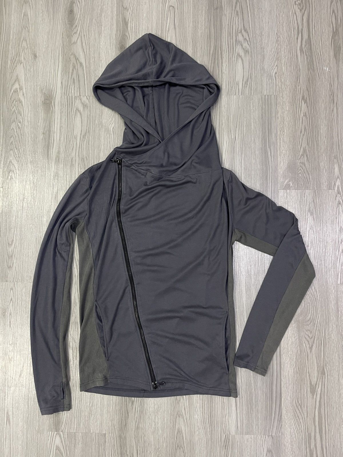 Japanese Brand Schlüssel japan ‘assasin asymmetrical light active sweater Size US S / EU 44-46 / 1 - 4 Thumbnail