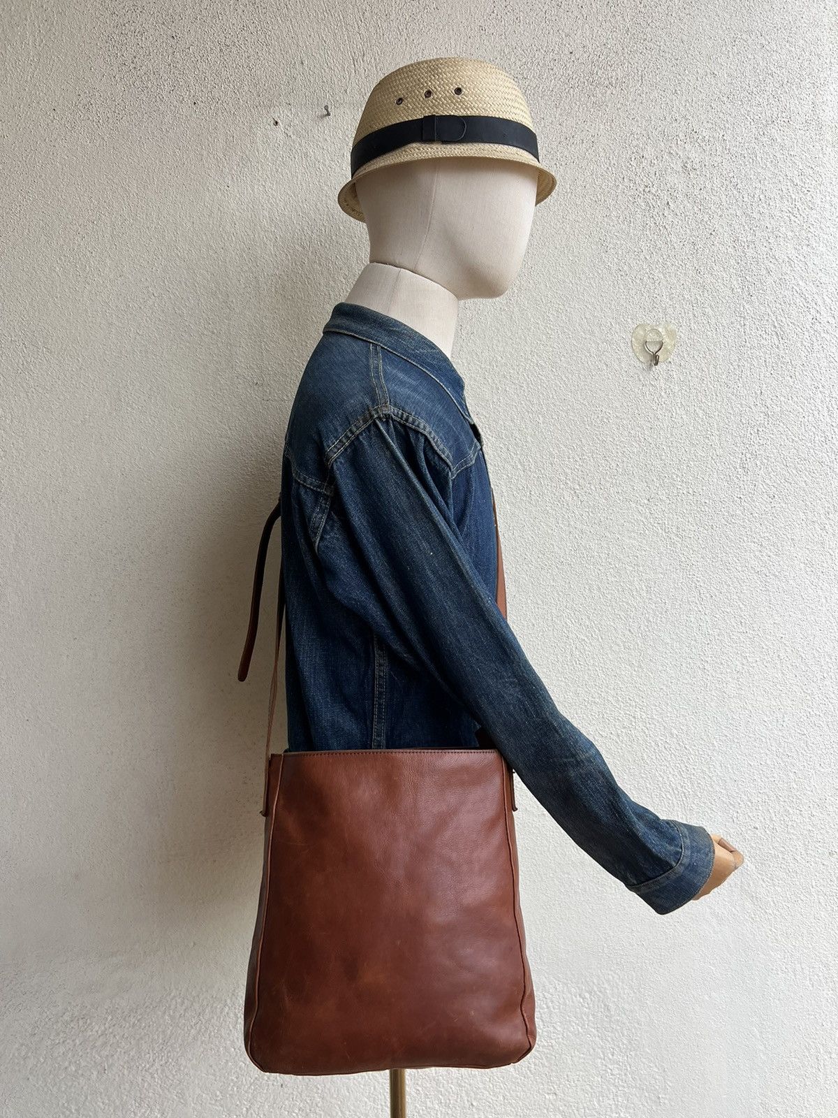Leather Vintage Turkuabo Japan Faded Patina Leather Sling Bag Size ONE SIZE - 2 Thumbnail