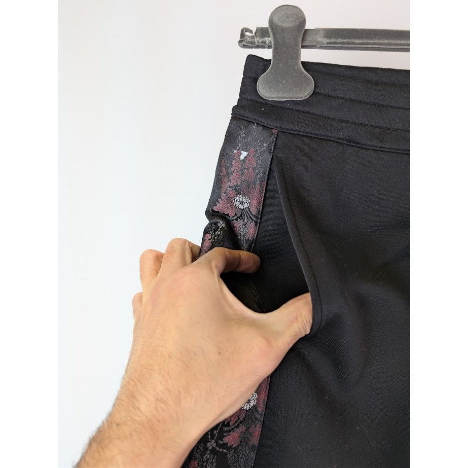 Alexander McQueen o1rshd1 Sweatpants & Joggers in Black Size US 32 / EU 48 - 6 Thumbnail