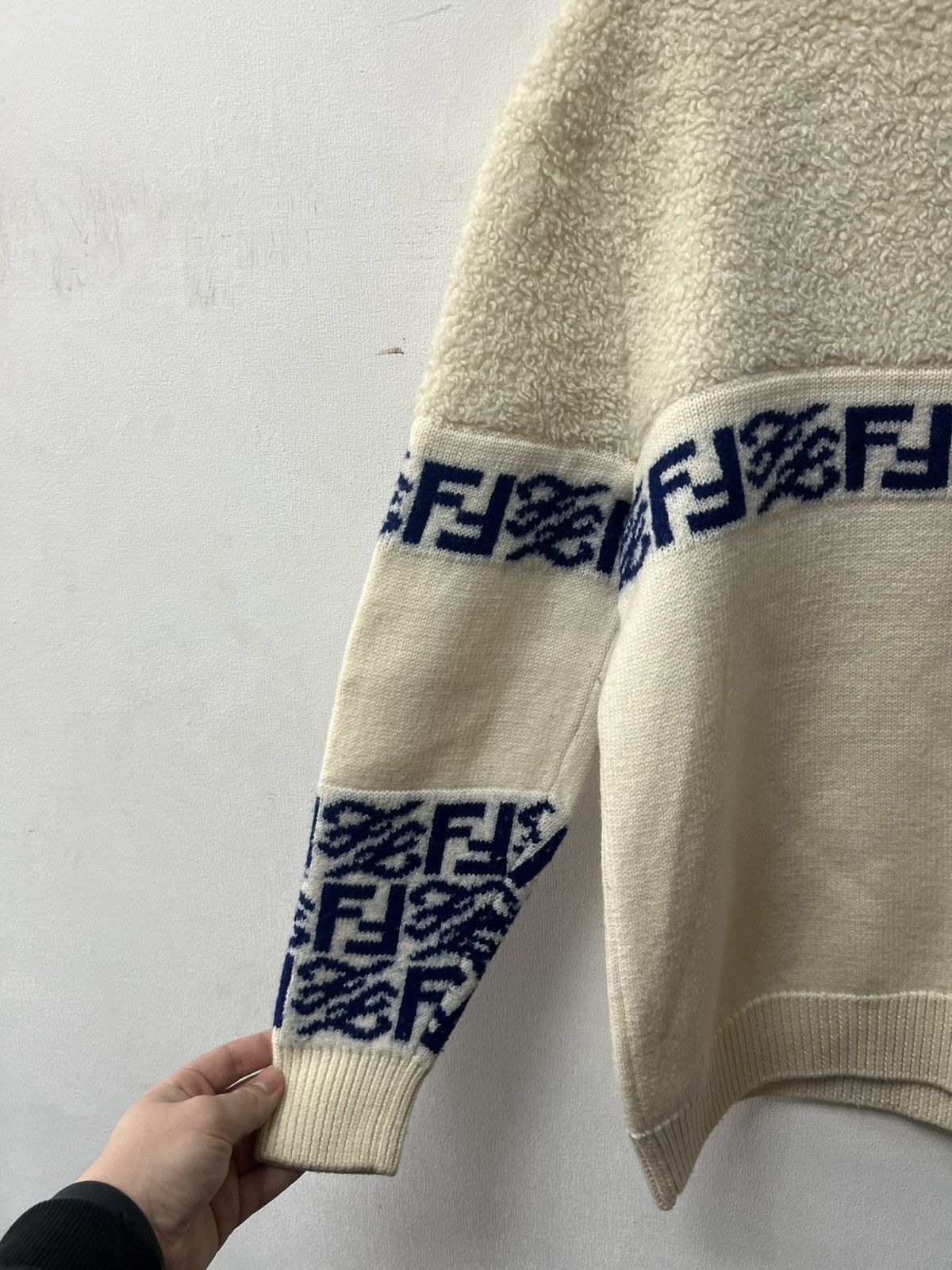 Fendi Fendi Sweater Teddy Wool Mens Size 50 M Luxury Monogram Size US M / EU 48-50 / 2 - 3 Thumbnail