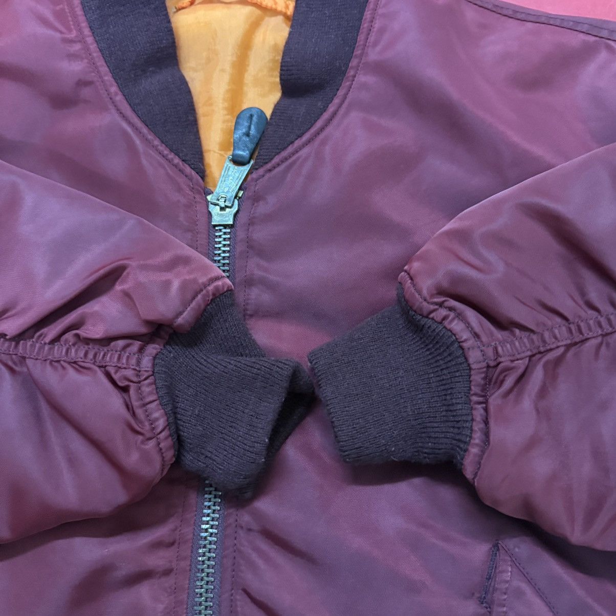 Alpha Industries Vintage Alpha Industries Ma1 Bomber Jacket Maroon Reversible Size US XL / EU 56 / 4 - 7 Thumbnail