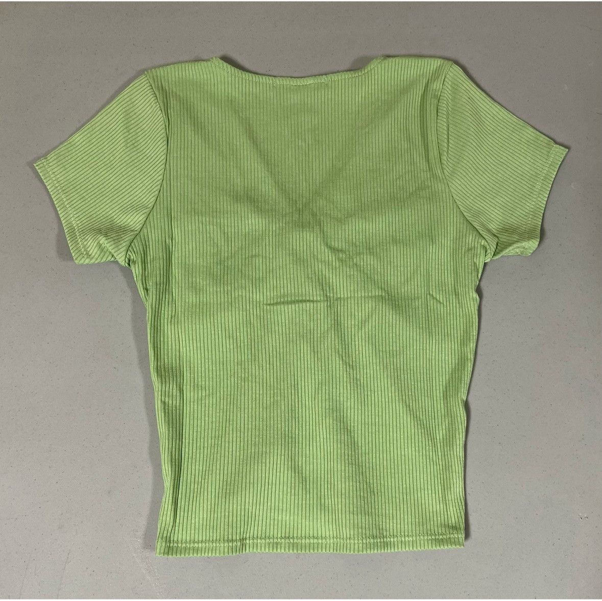 Rsq RSQ Green Solid V-Neck O-Ring Tee T-Shirt Top Blouse Size M💚 Size M / US 6-8 / IT 42-44 - 4 Thumbnail