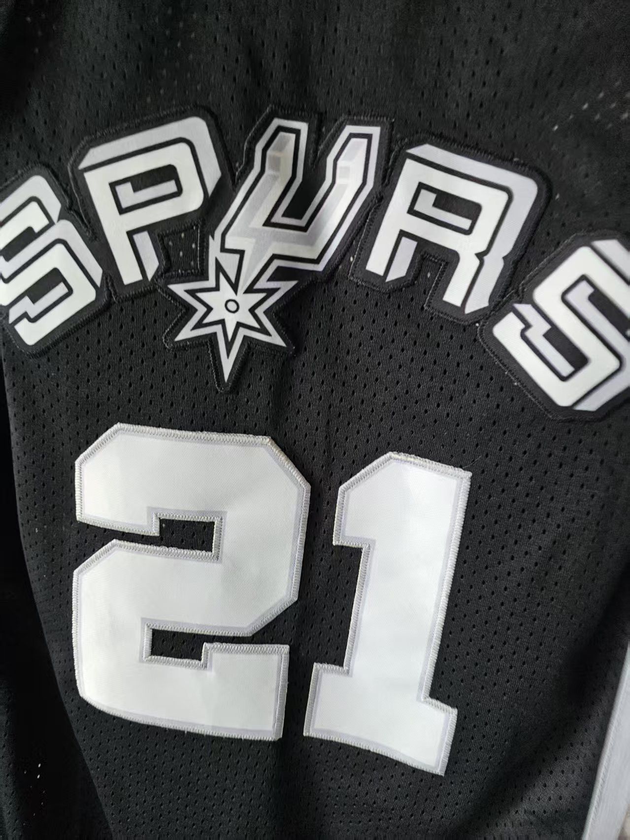 NBA Spurs 21 Tim Duncan Jersey Size US S / EU 44-46 / 1 - 3 Thumbnail