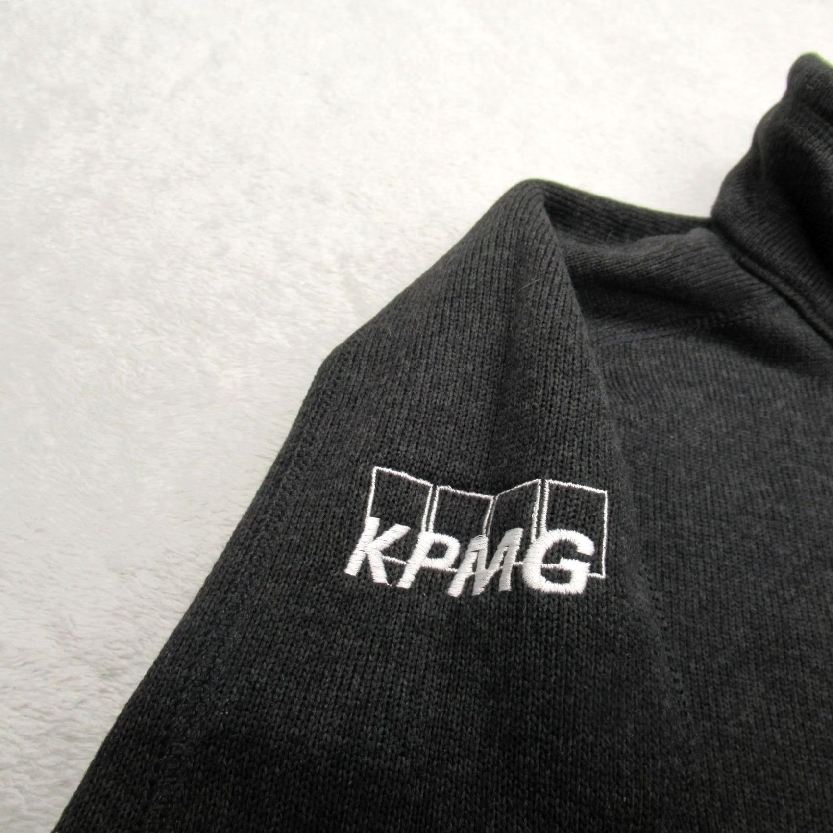 Patagonia Patagonia Sweatshirt Womens Small Black 1/4-Zip Fleece Logo Embroidered Zipper Pocket Size S / US 4 / IT 40 - 7 Thumbnail