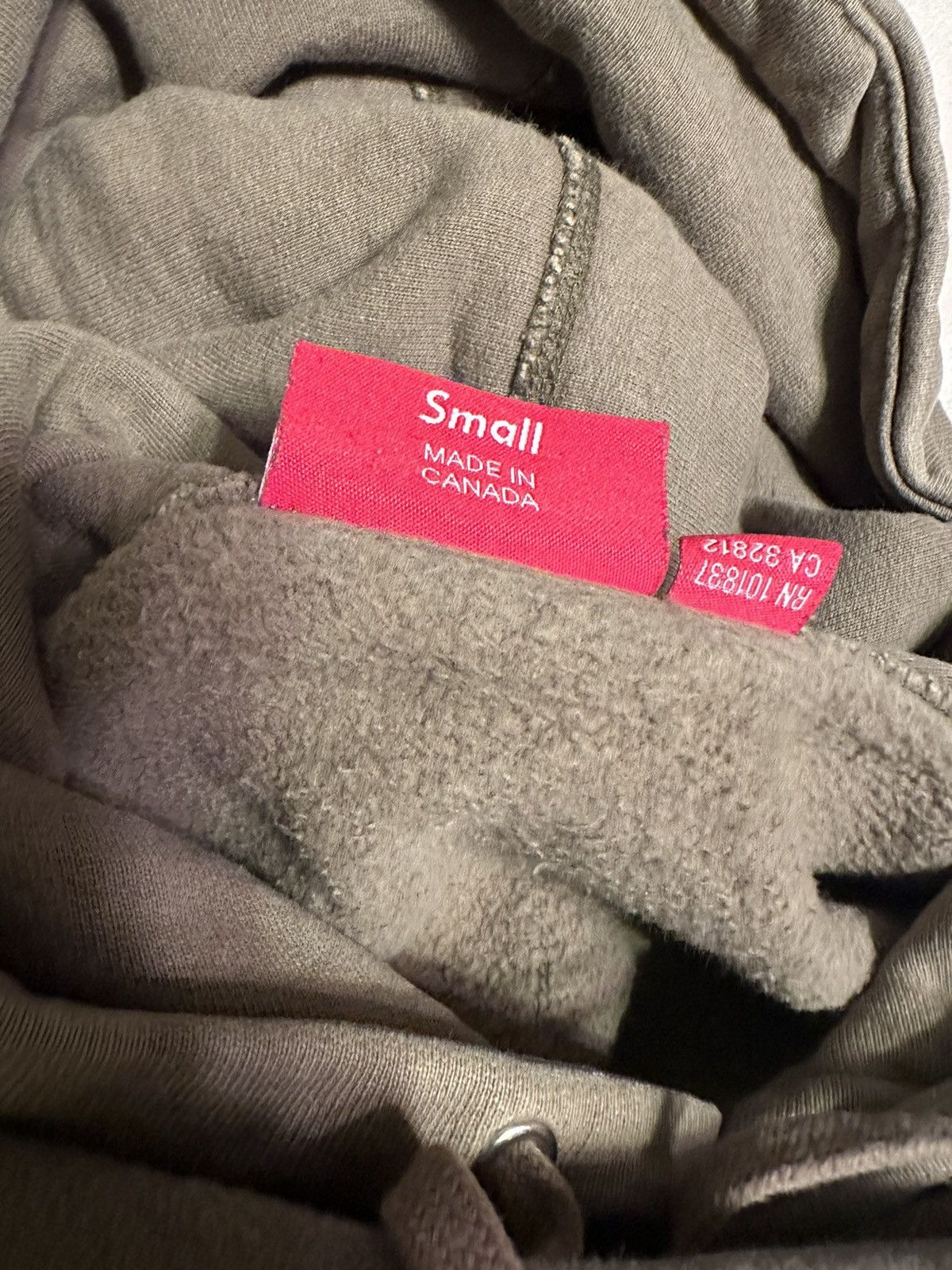 Supreme Supreme F/W16 “ They Fuck You Up “ Hoodie Size US S / EU 44-46 / 1 - 4 Thumbnail