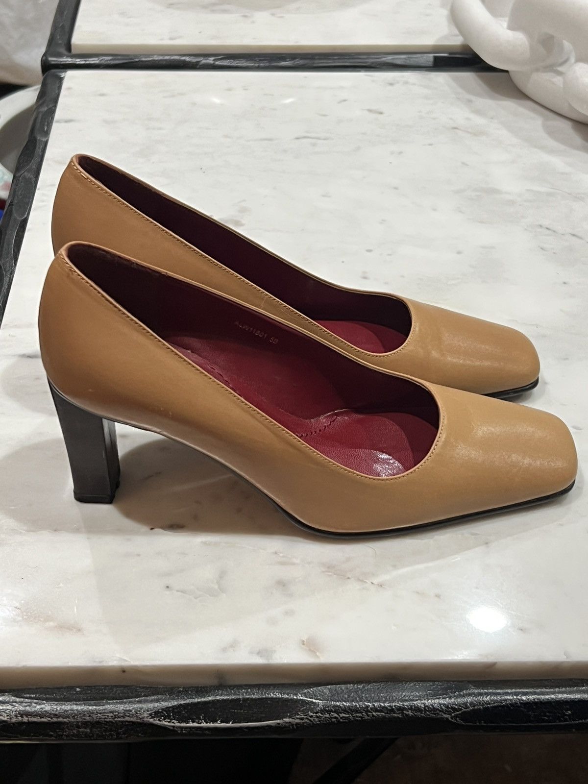 Ralph Lauren Lauren Ralph Lauren Tan Heels Size US 5 / IT 35 - 3 Thumbnail