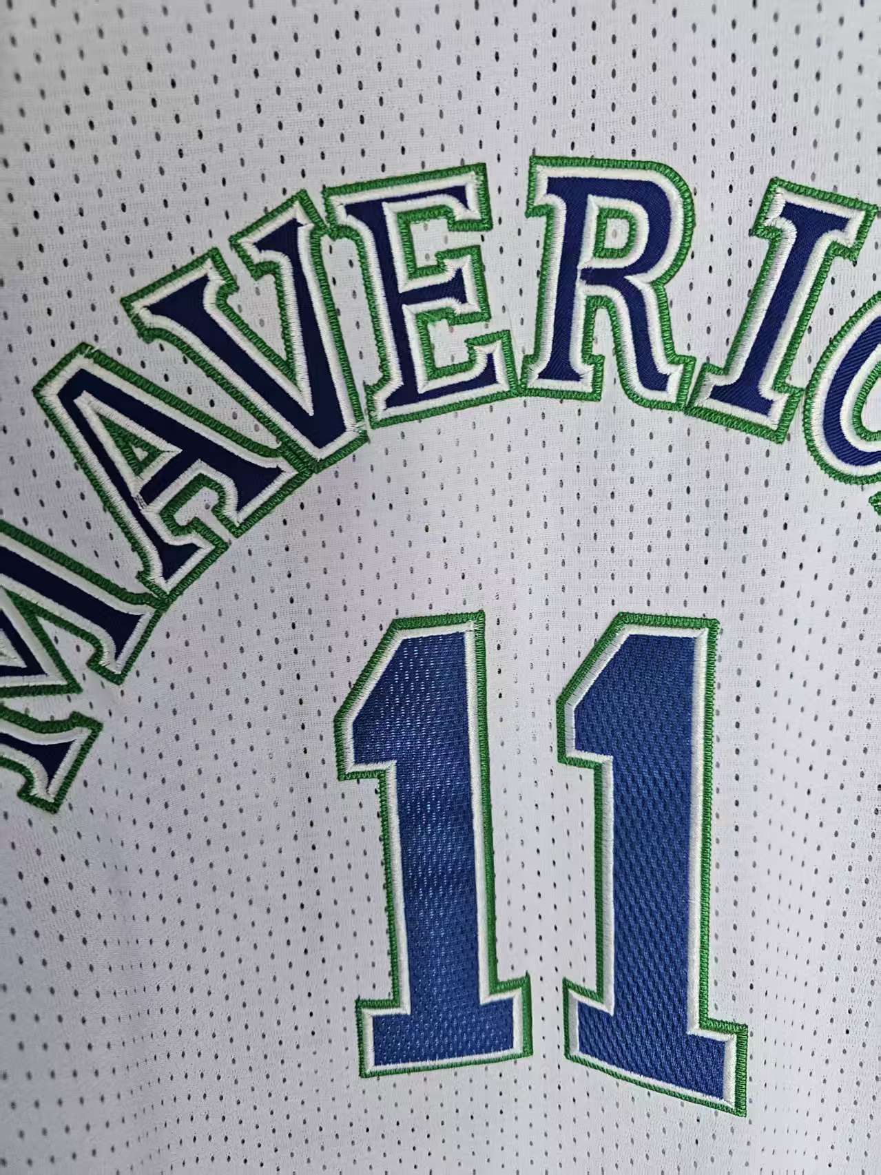 NBA Kyrie Irving Jersey Dallas Mavericks 11 Double Stitched Size US XL / EU 56 / 4 - 3 Thumbnail