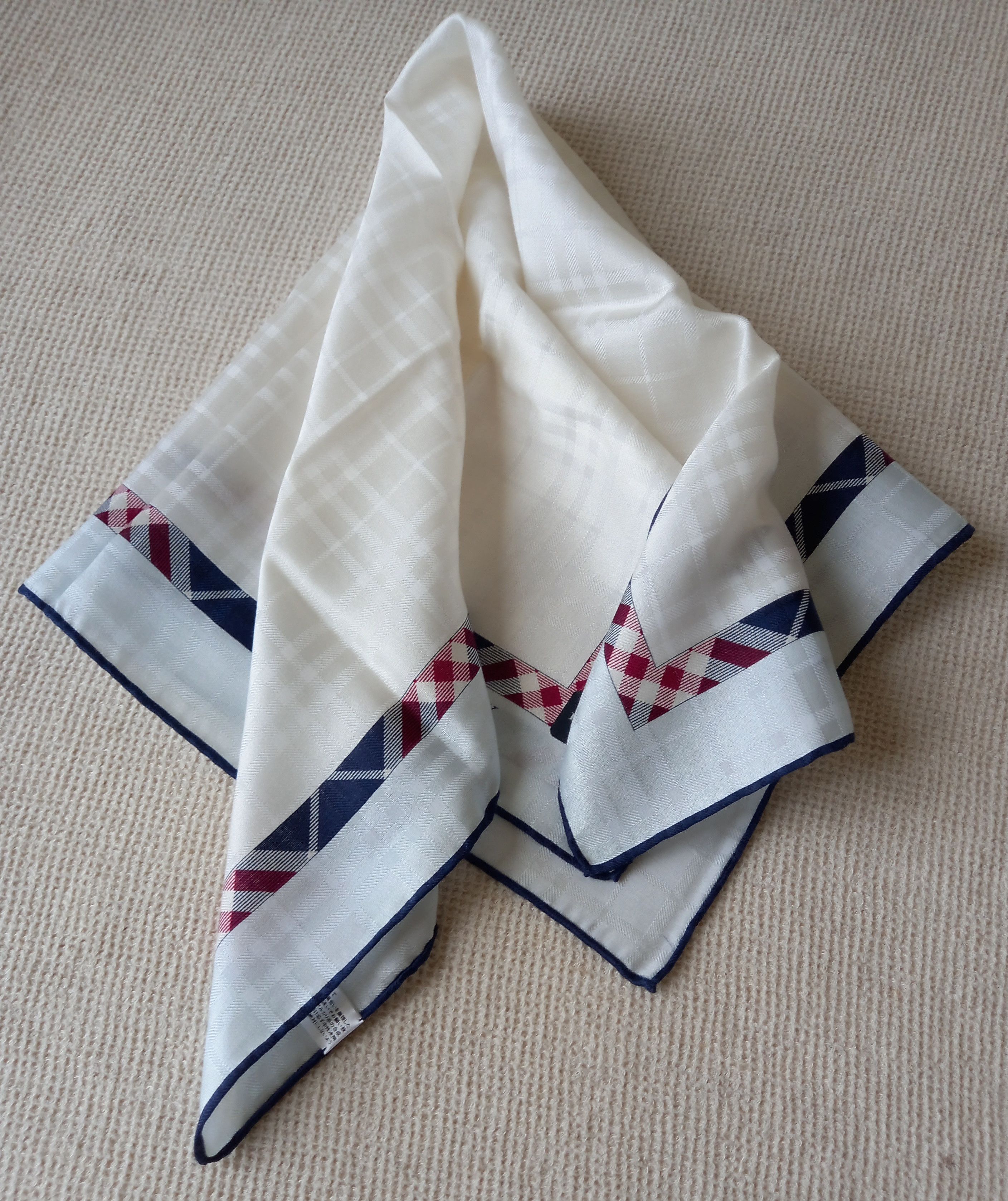 Burberry × Vintage NEW Japan Burberry bandana handkerchief silk/cotton Size ONE SIZE - 1 Thumbnail